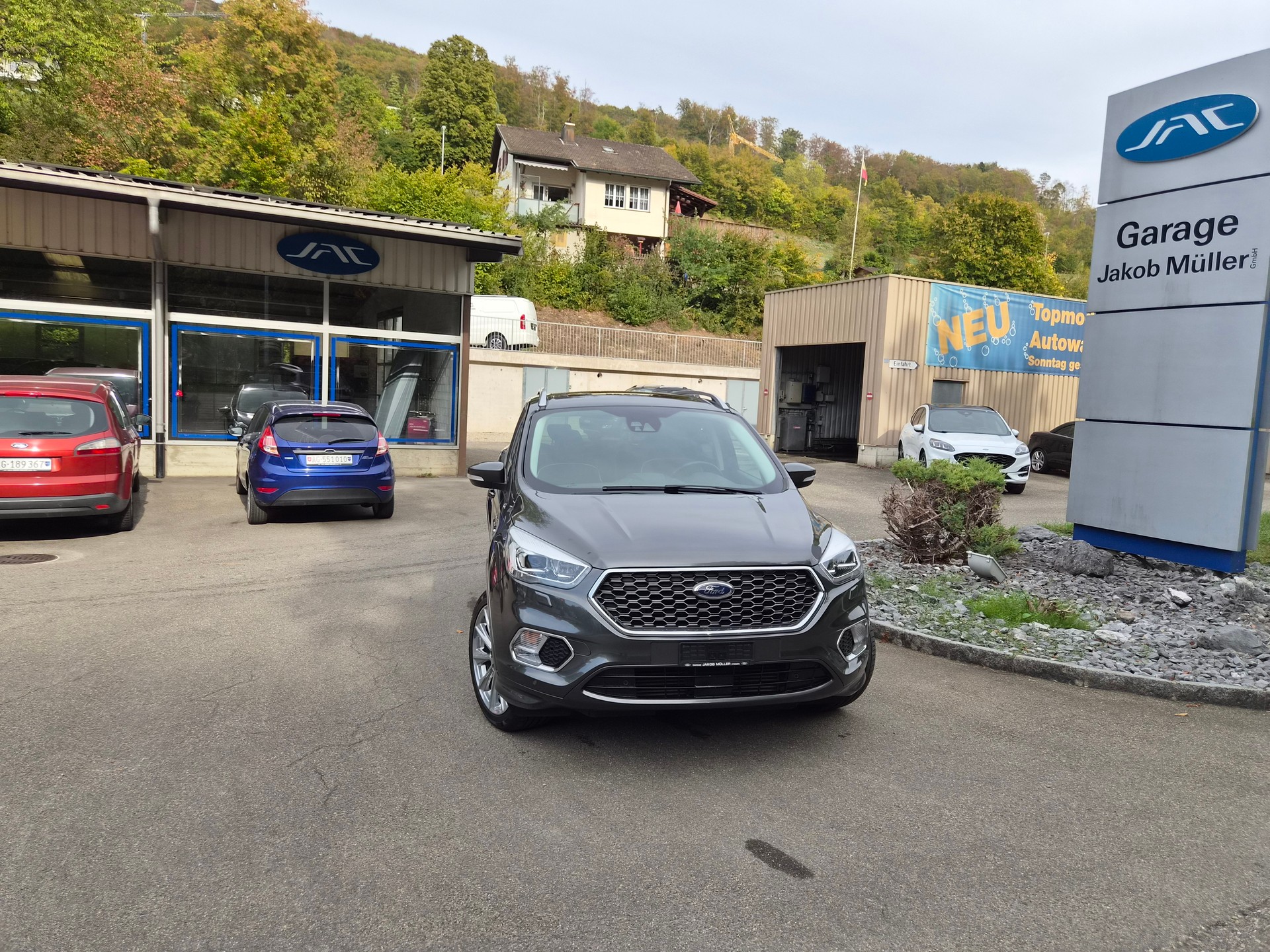 FORD Kuga 2.0 TDCi Vignale 4WD PowerShift-image-1