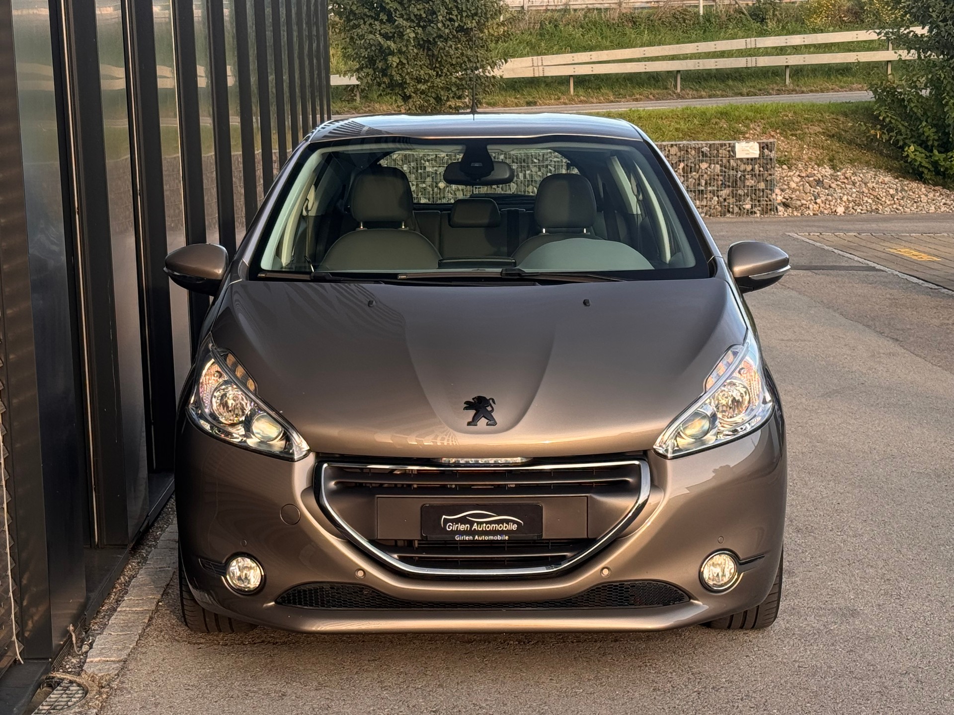 PEUGEOT 208 1.6 VTI Allure Automatik-image-1