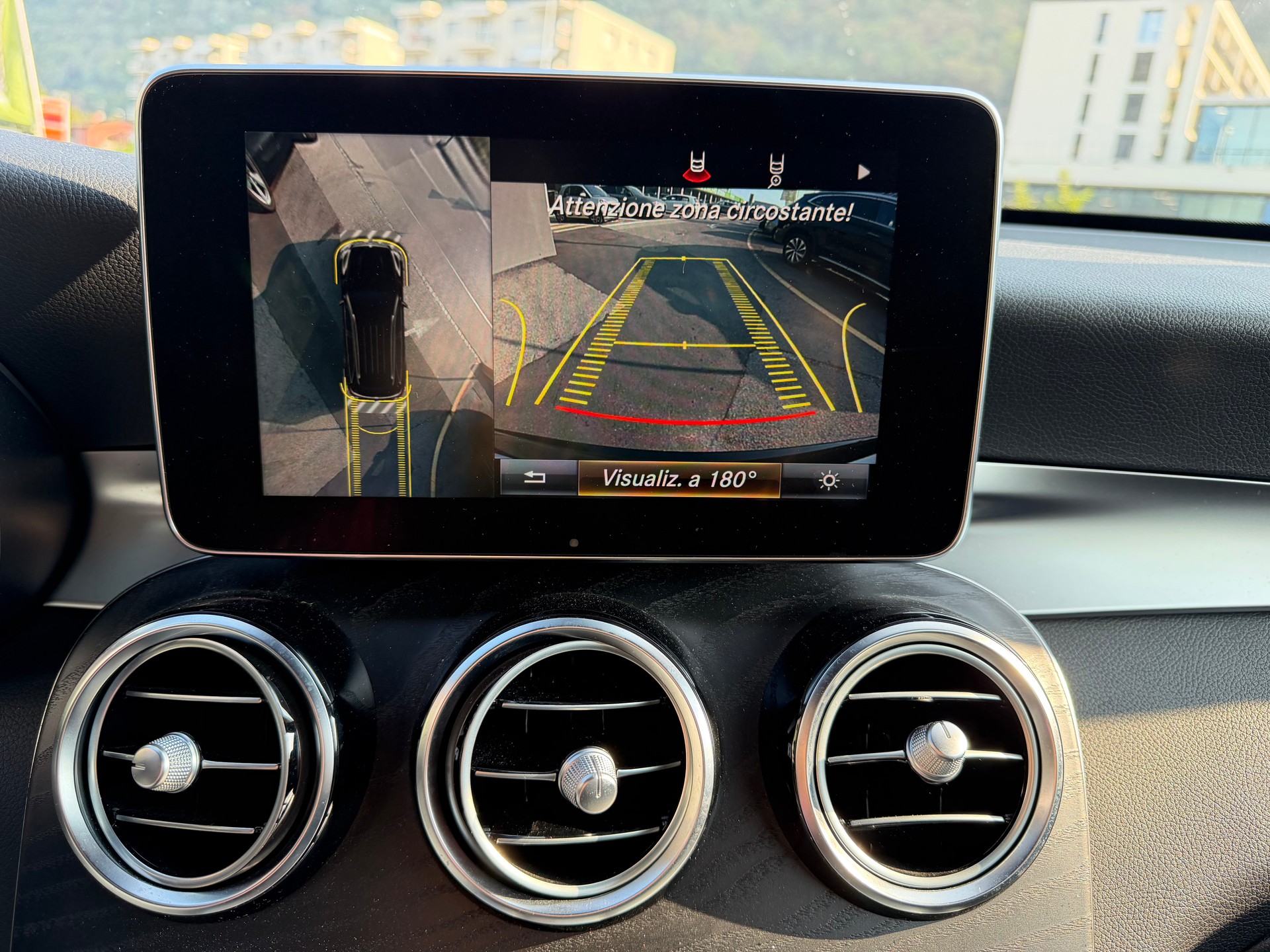 MERCEDES-BENZ GLC 250 d AMG Line 4Matic 9G-Tronic-image-11