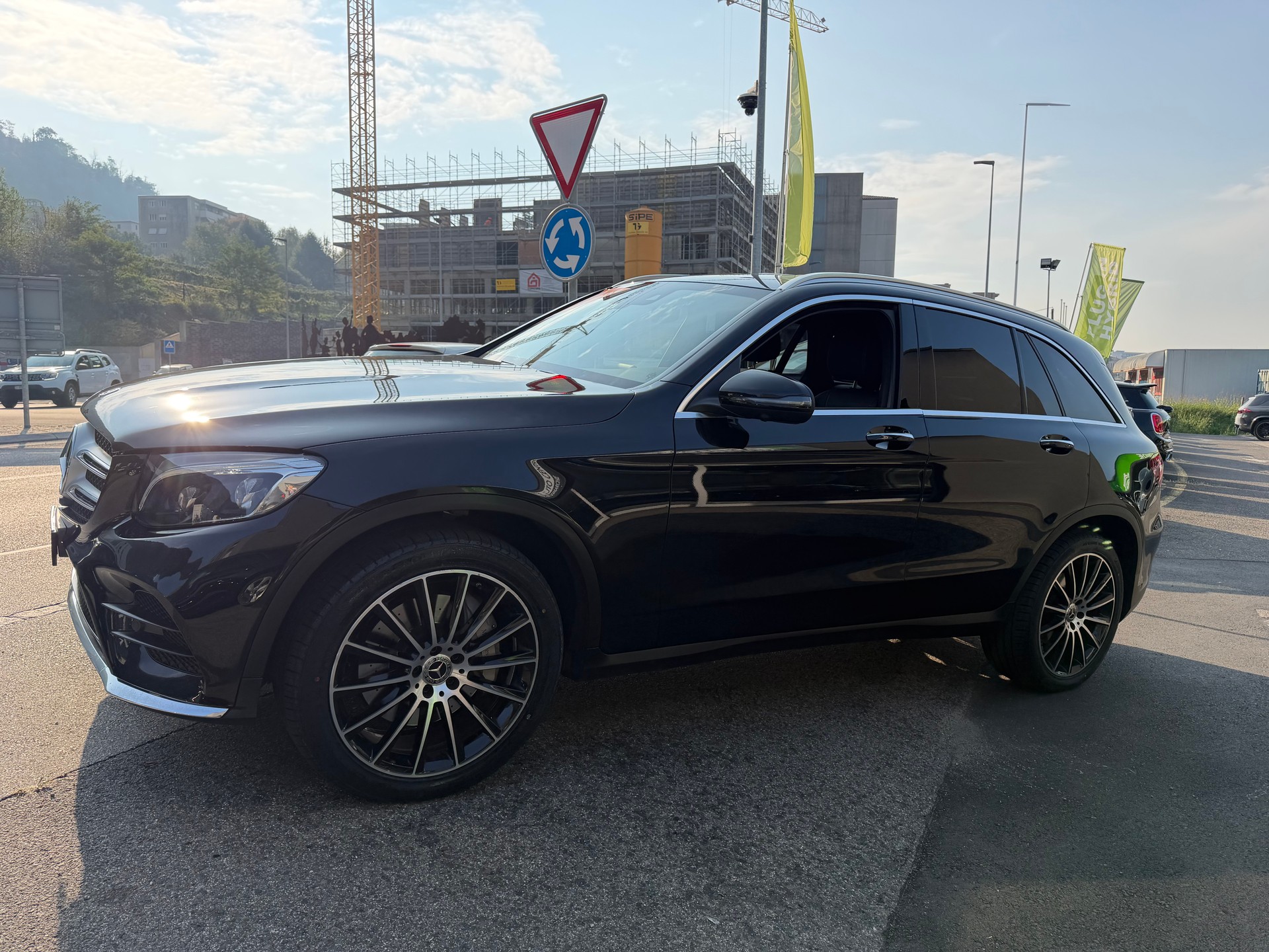 MERCEDES-BENZ GLC 250 d AMG Line 4Matic 9G-Tronic-image-4