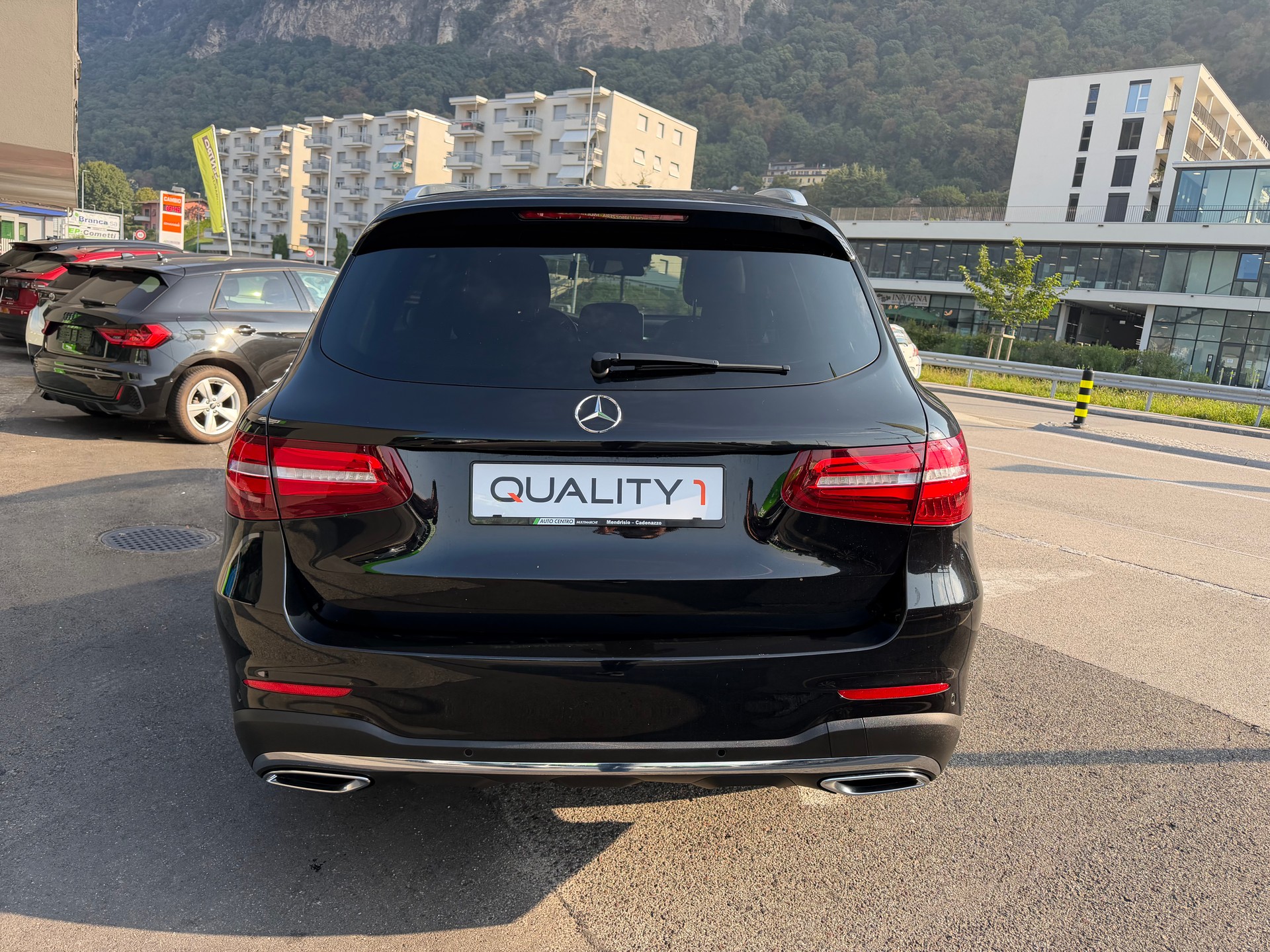 MERCEDES-BENZ GLC 250 d AMG Line 4Matic 9G-Tronic-image-6