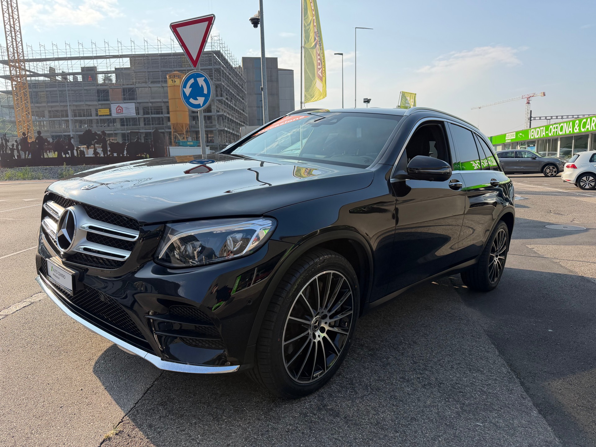 MERCEDES-BENZ GLC 250 d AMG Line 4Matic 9G-Tronic-image-3