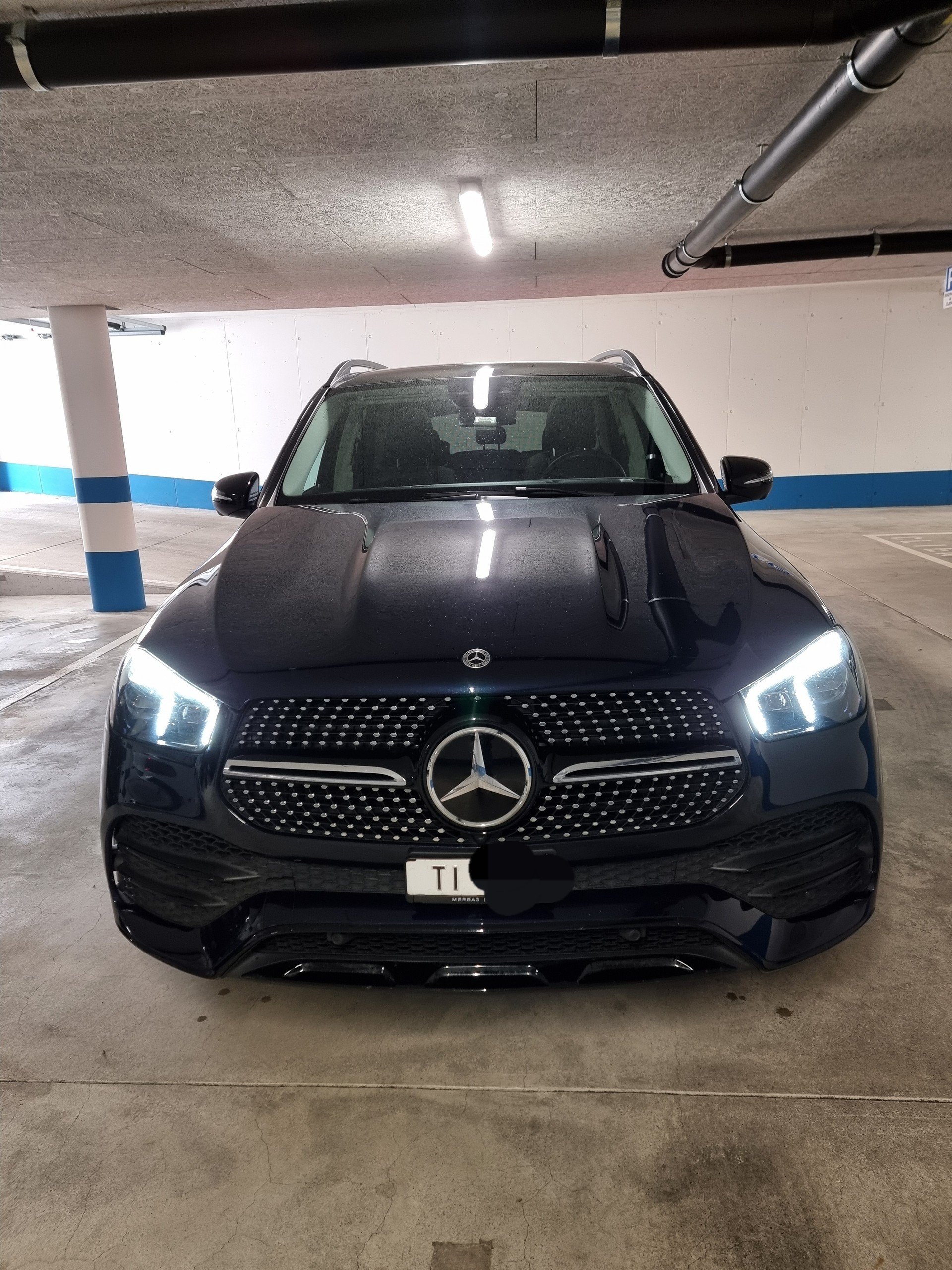 MERCEDES-BENZ GLE 400 d AMG Line 4matic-image-5