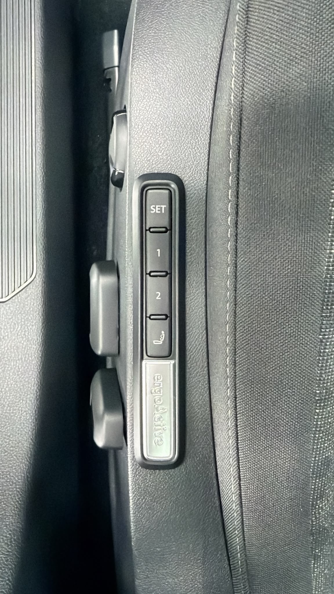 VW Golf 2.0 TSI Style DSG-image-6