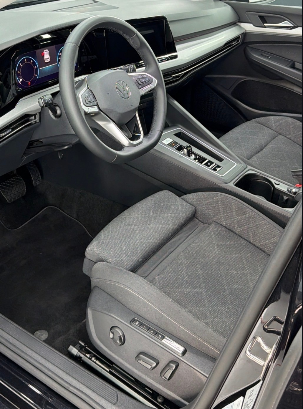 VW Golf 2.0 TDI Style DSG-image-6