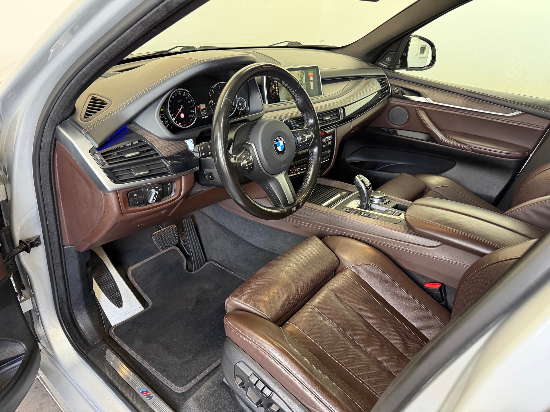BMW X5 xDrive 40d Steptronic-image-9