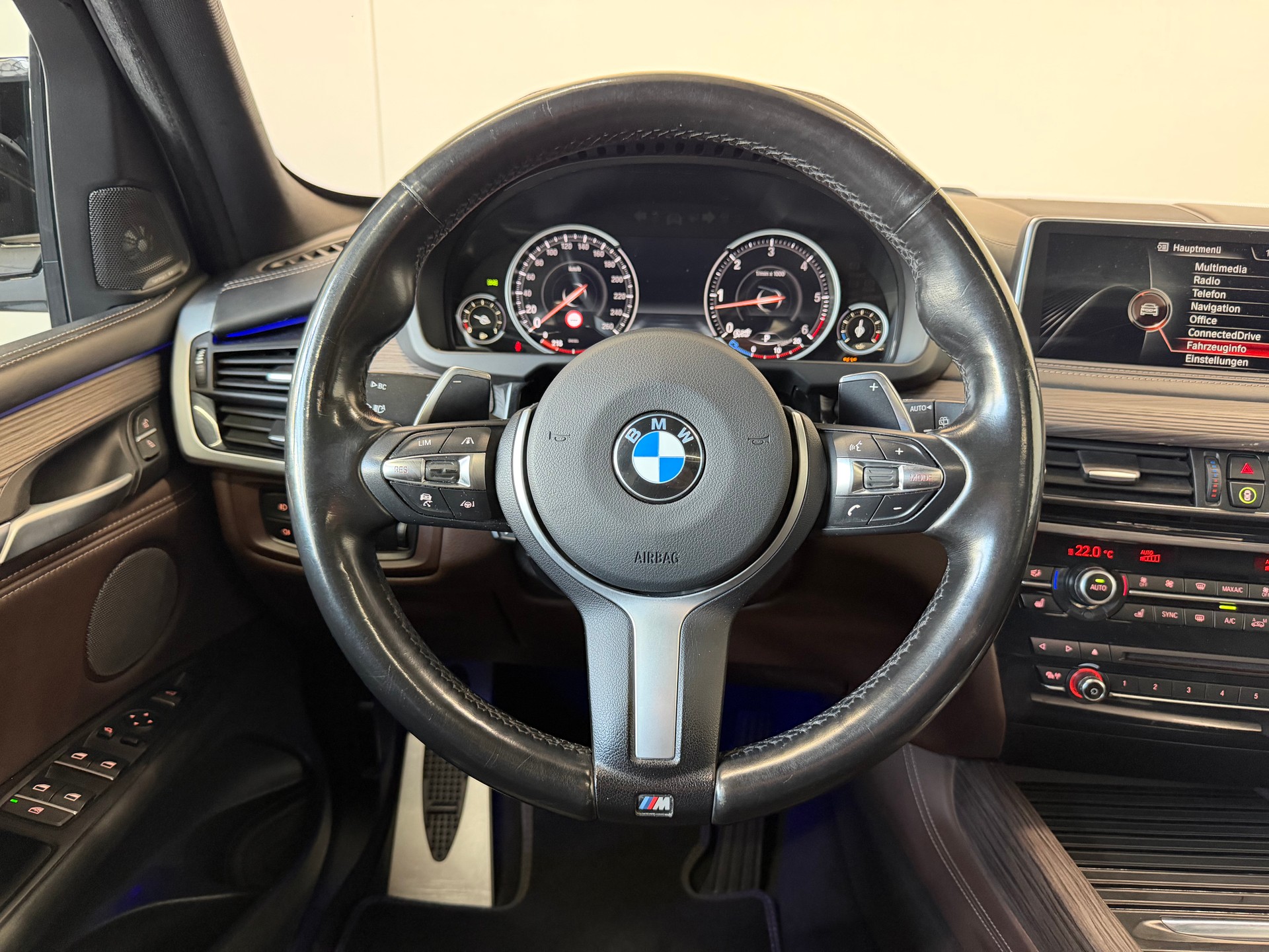 BMW X5 xDrive 40d Steptronic-image-15