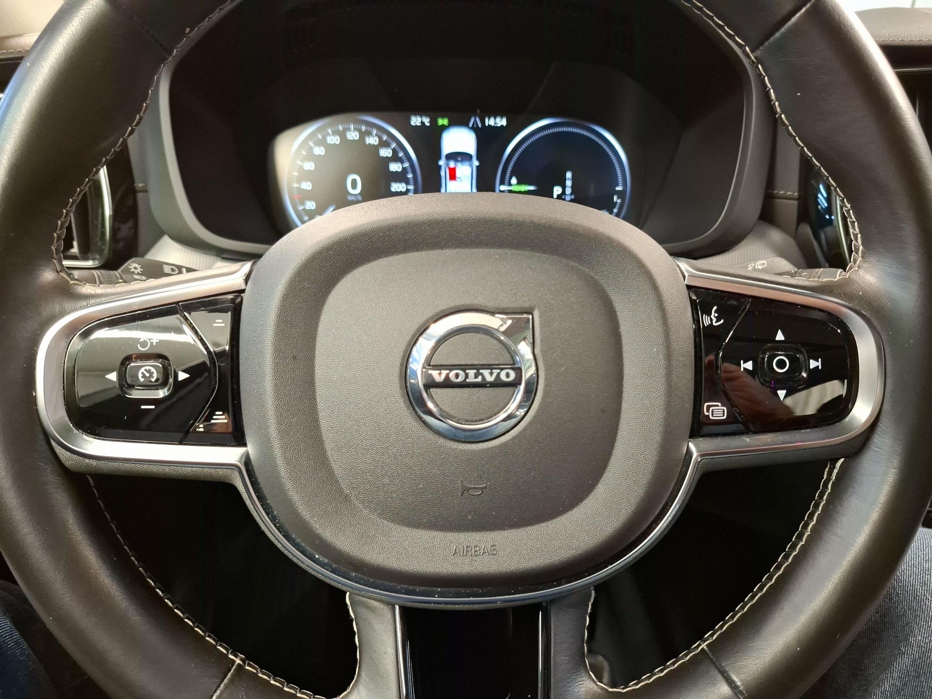 VOLVO XC60 2.0 T8 TE Inscription eAWD-image-14