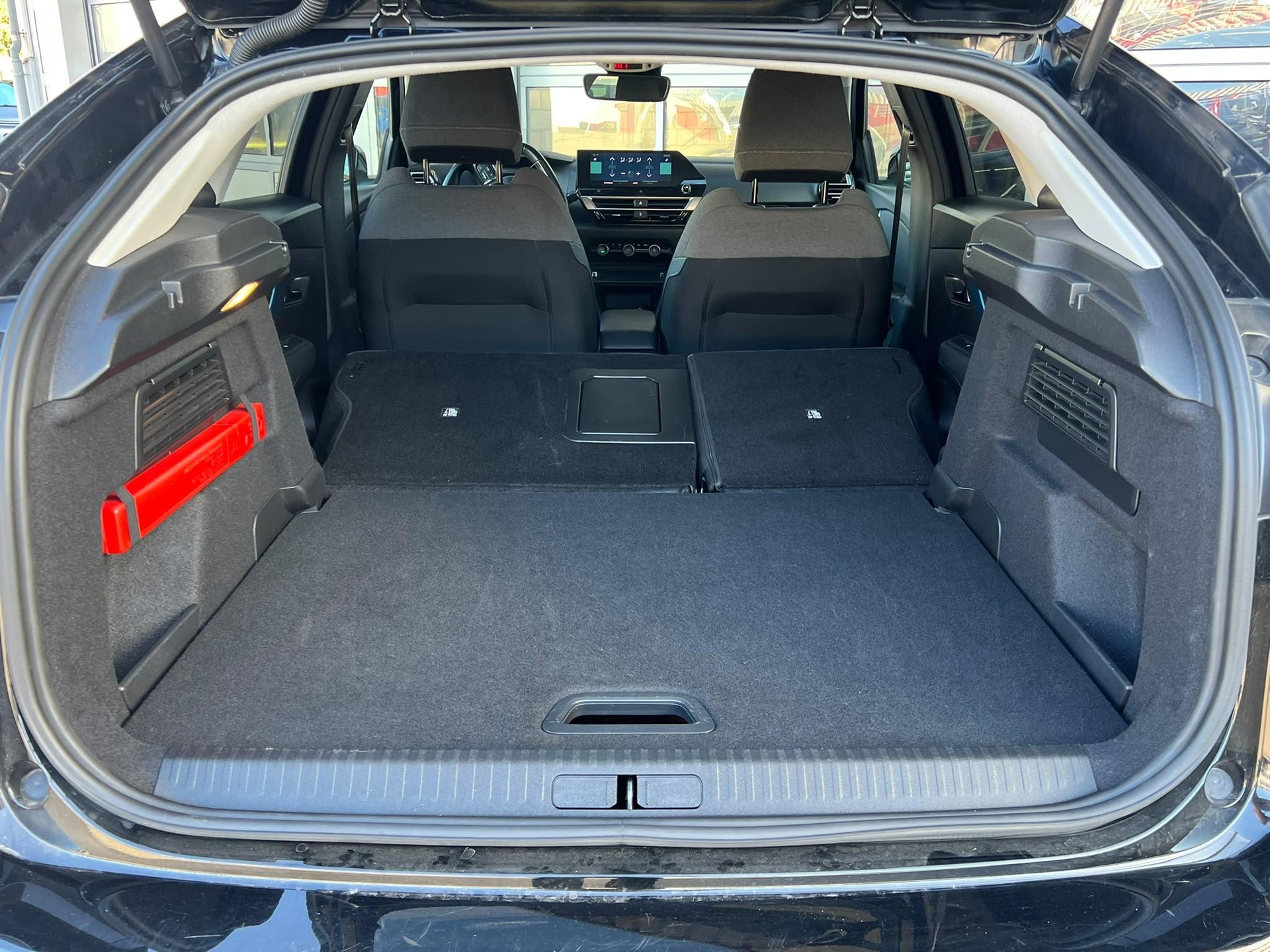 CITROEN Citroën e-C4 Shine-image-9