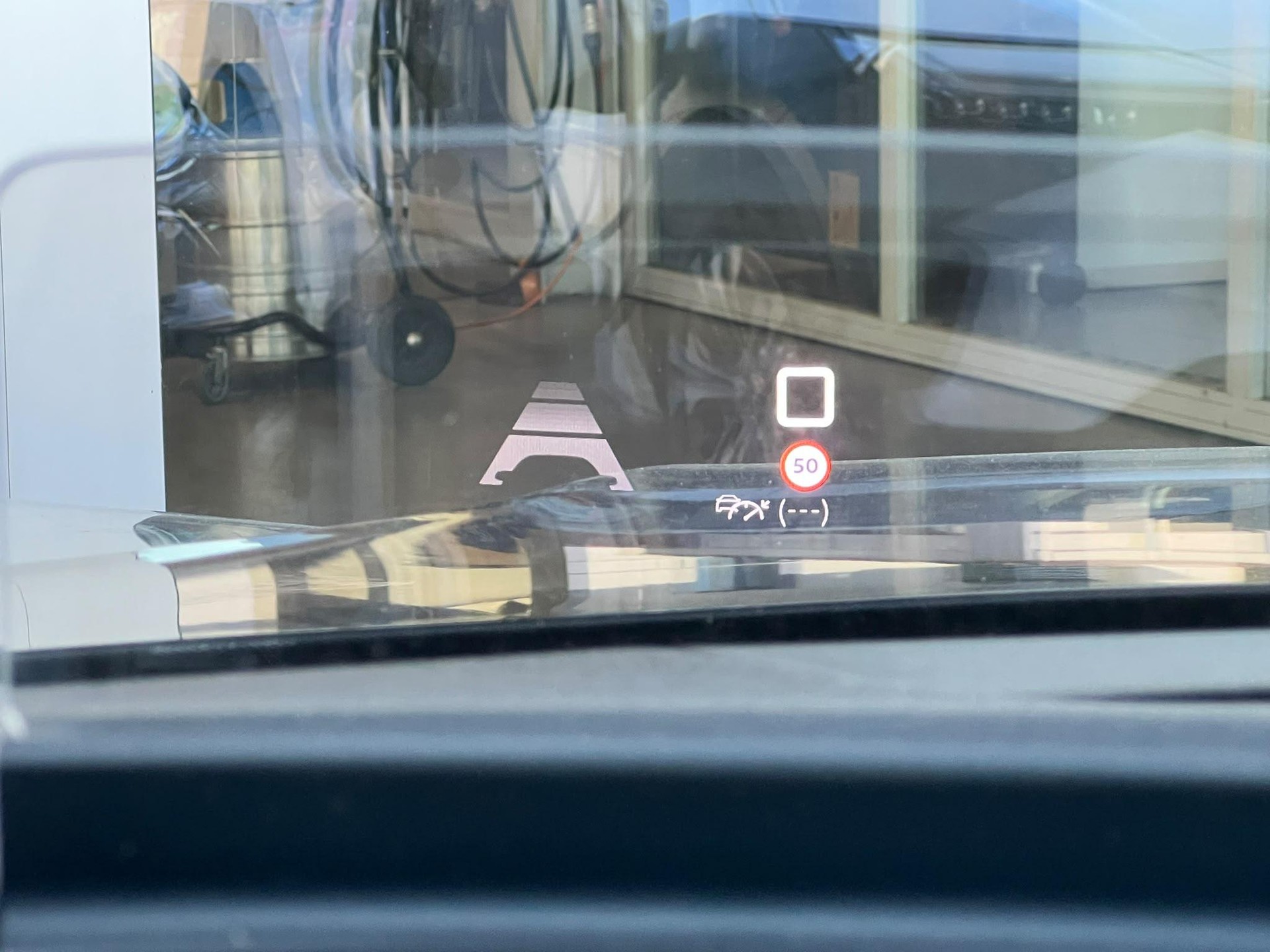 CITROEN Citroën e-C4 Shine-image-17