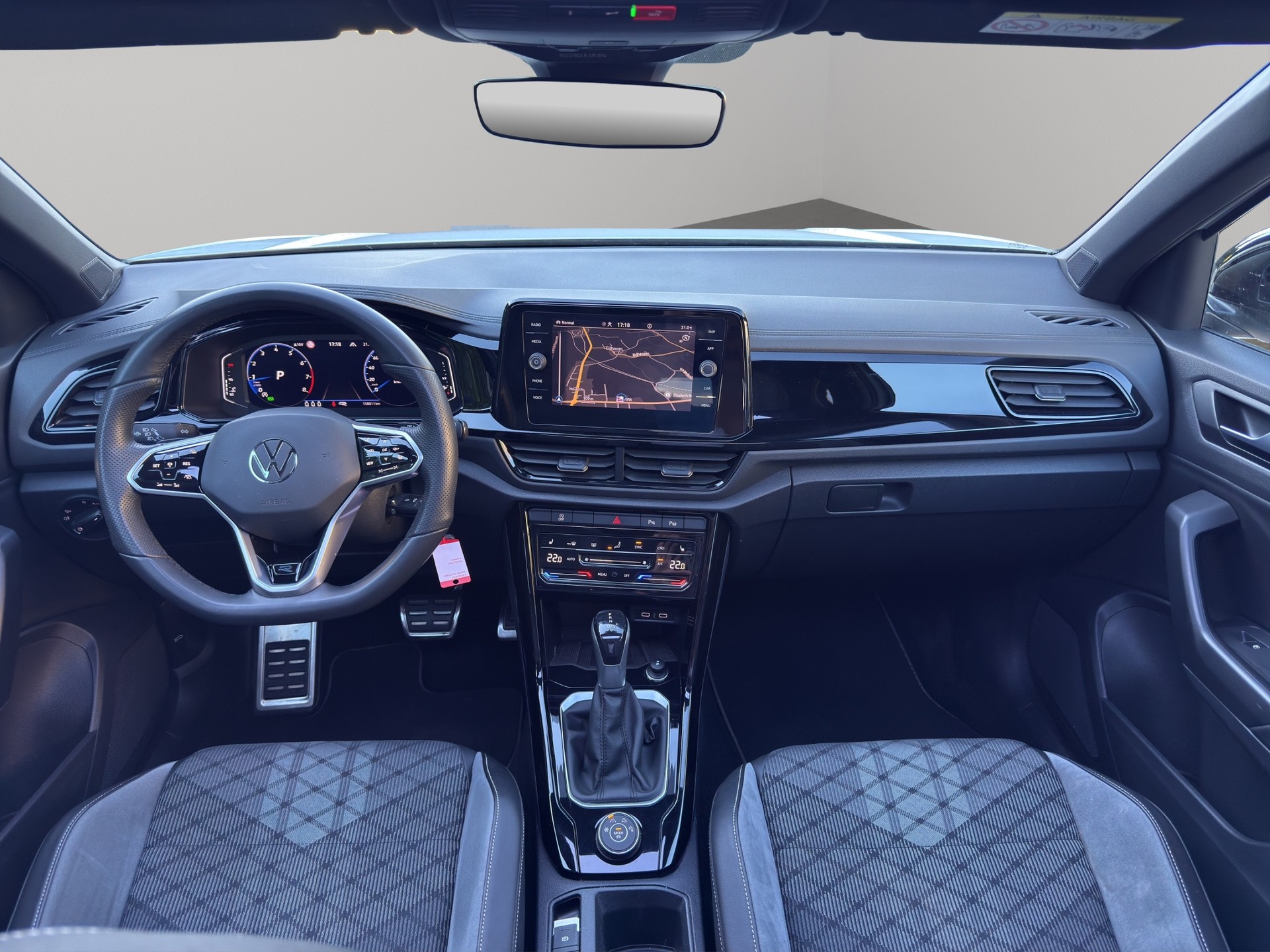 VW T-Roc 2.0 TSI R-Line DSG 4Motion-image-18