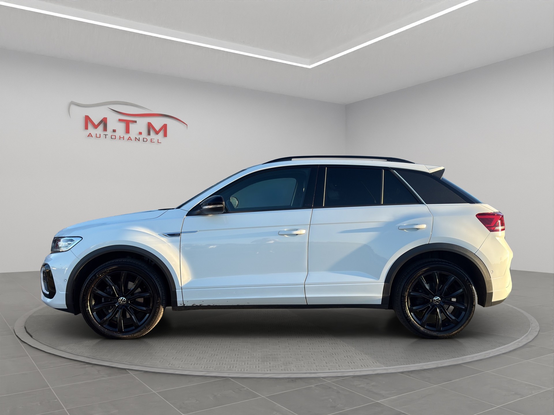 VW T-Roc 2.0 TSI R-Line DSG 4Motion-image-7