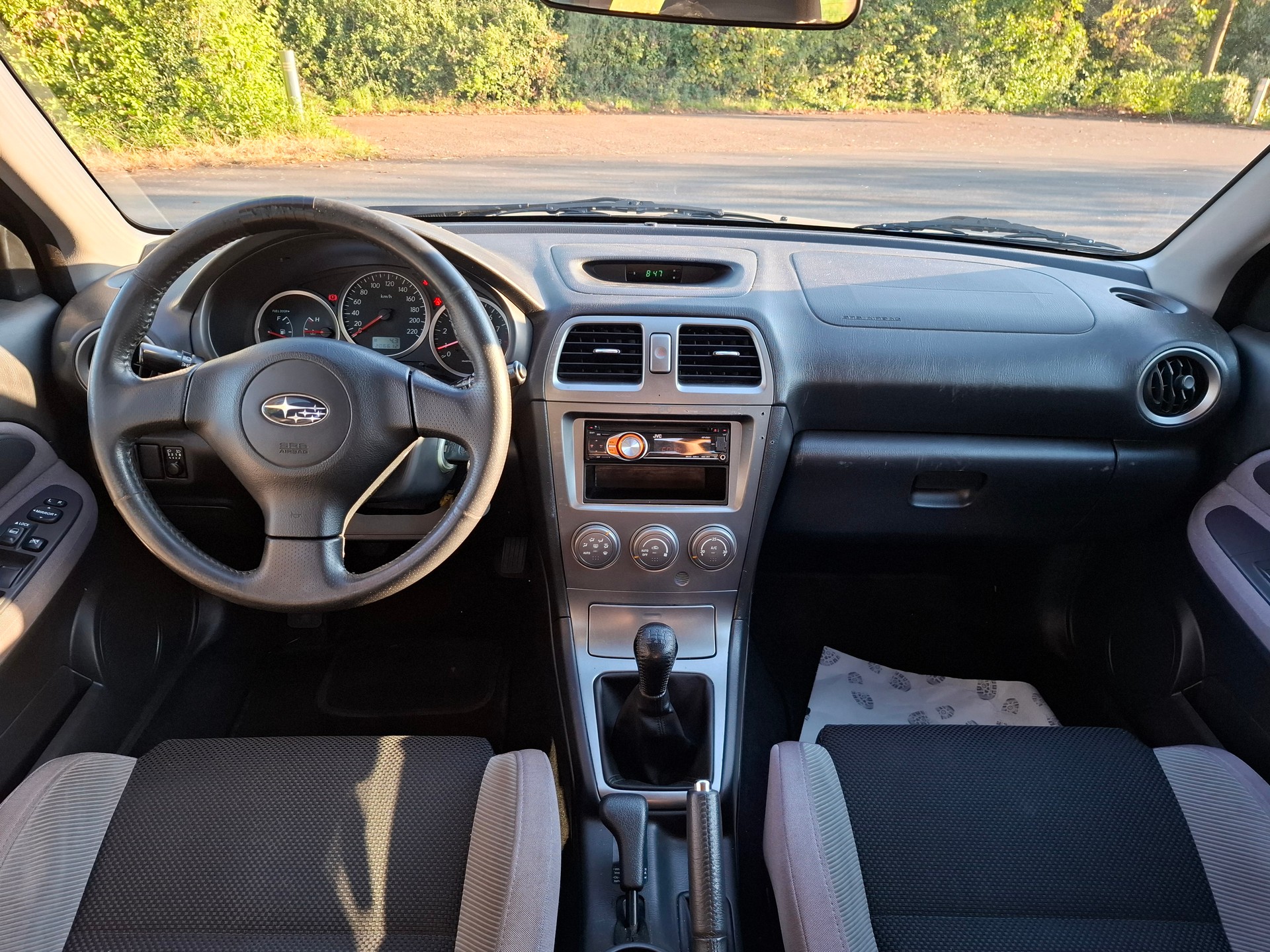SUBARU Impreza 2.0R-image-8