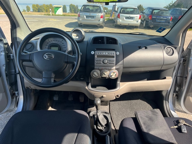 DAIHATSU Sirion 1.3 eco-4WD-image-7