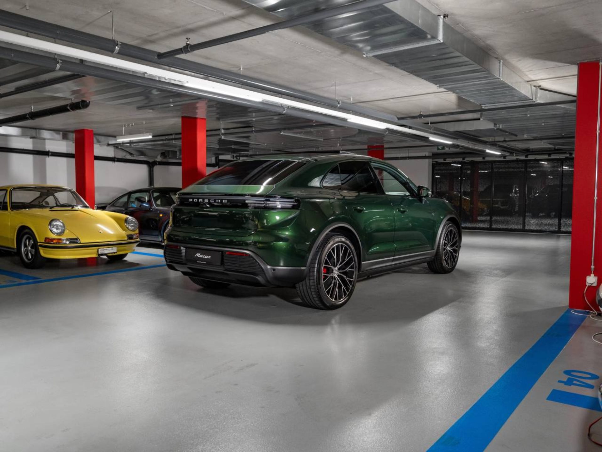 PORSCHE Macan 4S-image-5