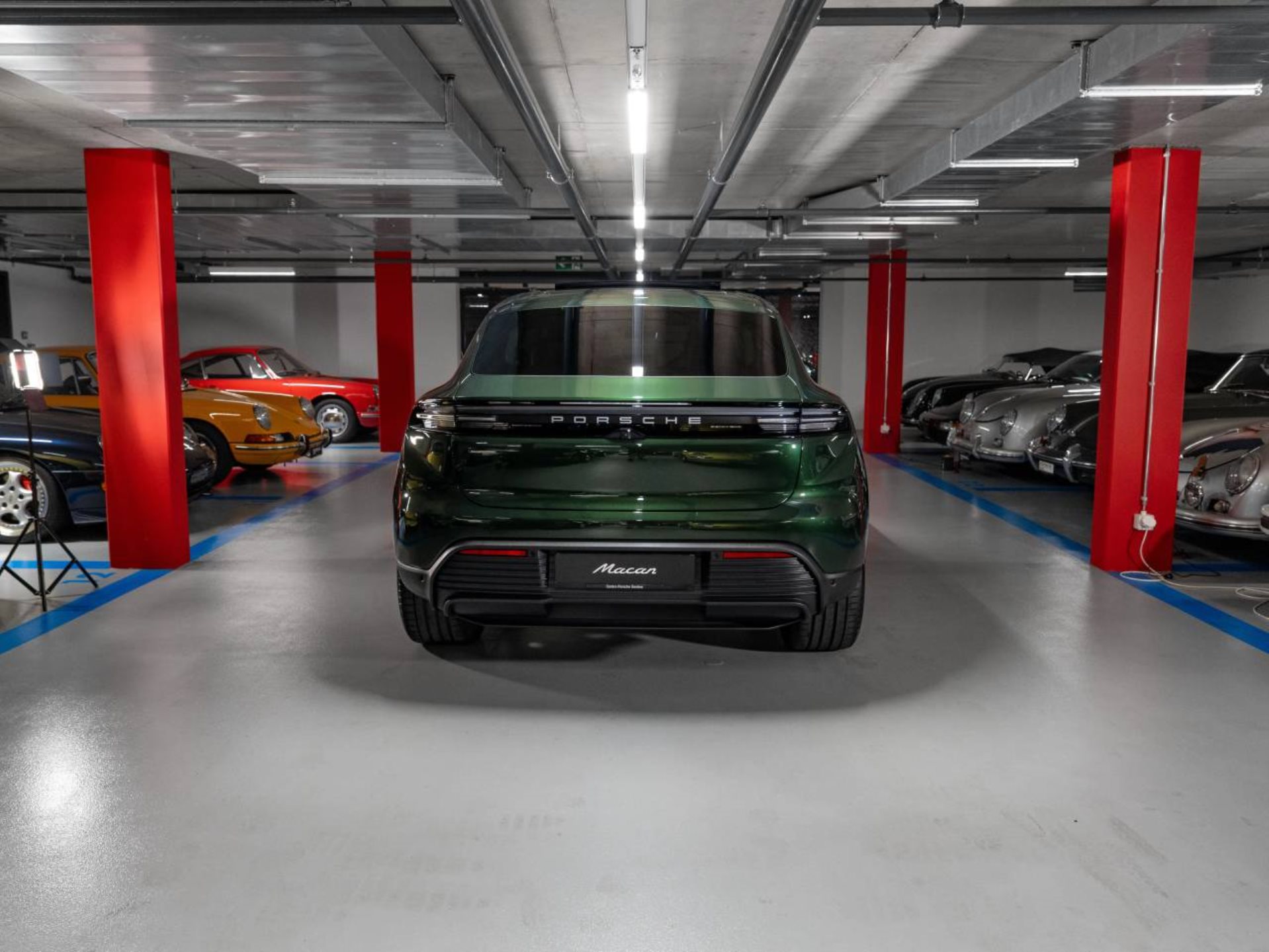 PORSCHE Macan 4S-image-6