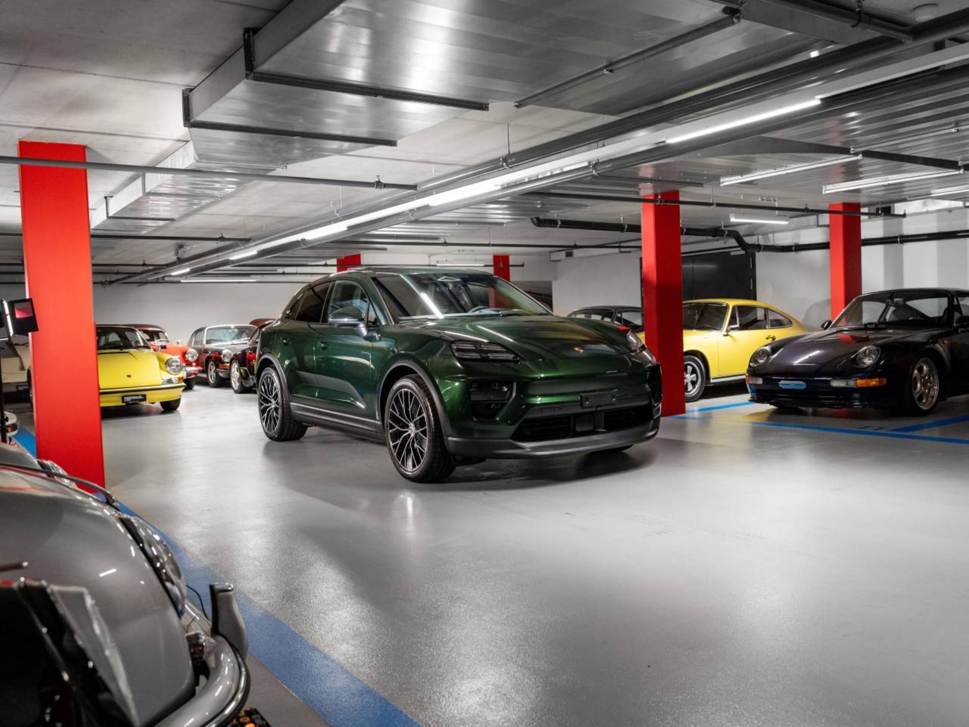PORSCHE Macan 4S-image-2