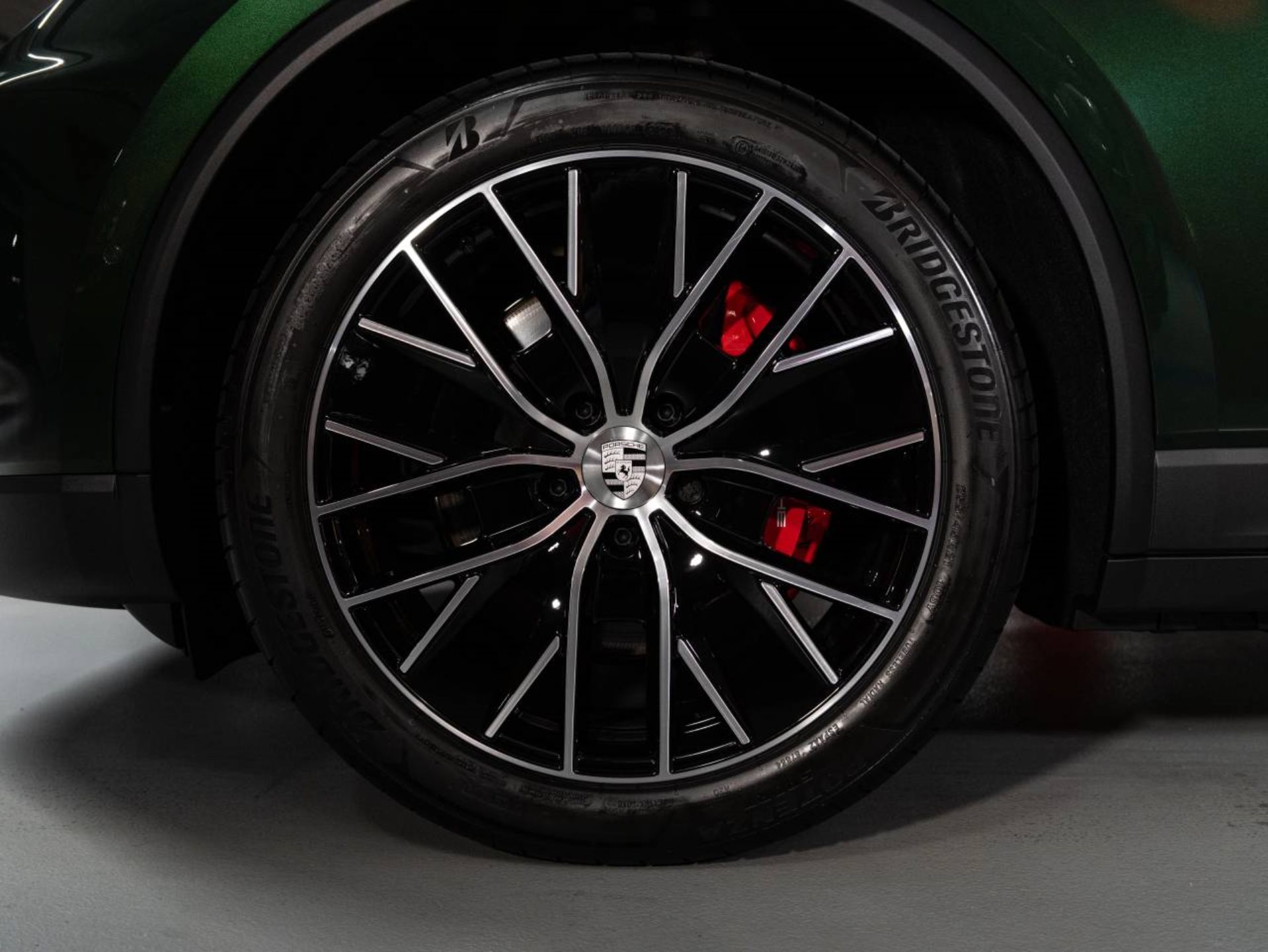 PORSCHE Macan 4S-image-17