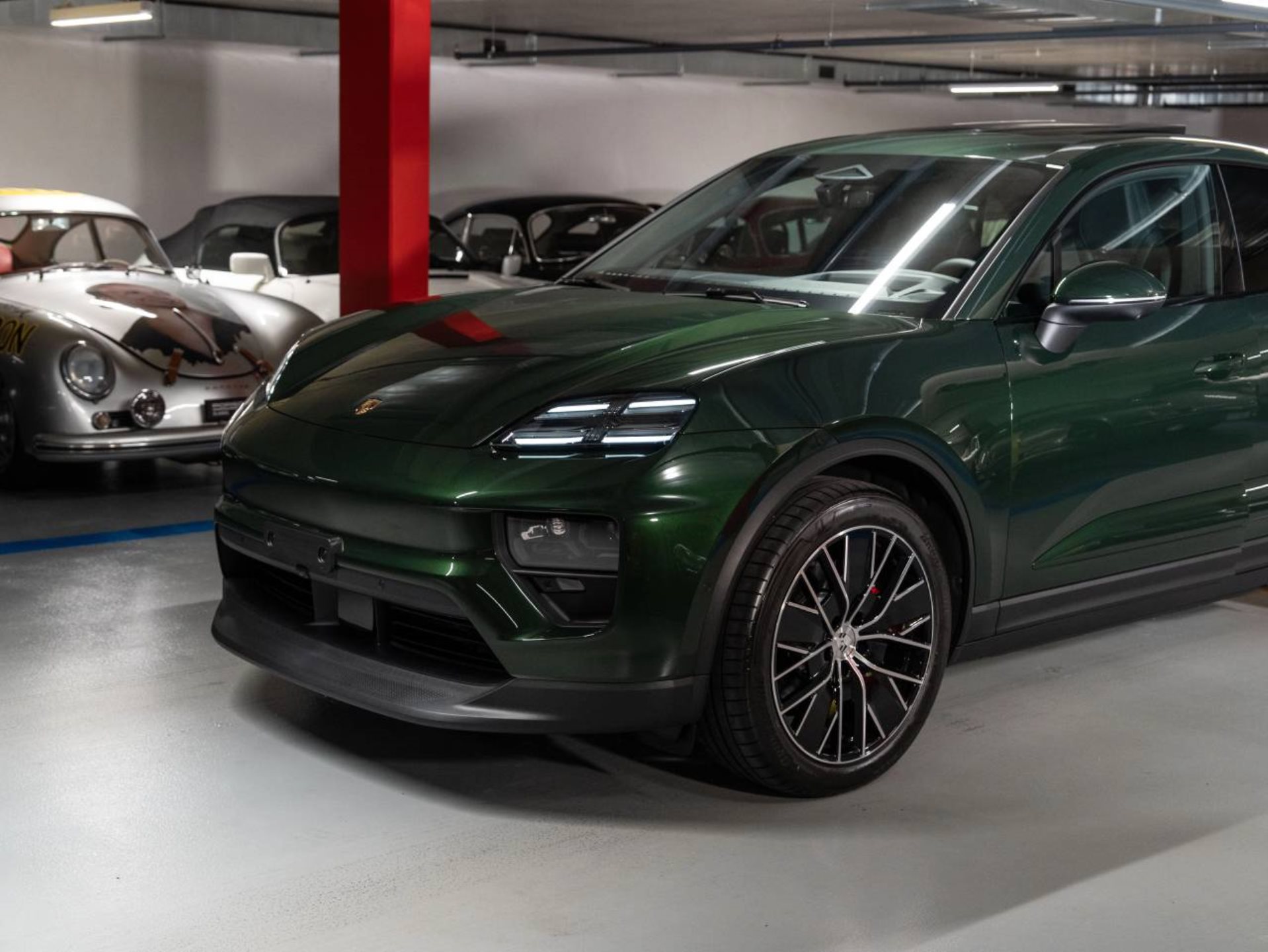 PORSCHE Macan 4S-image-19