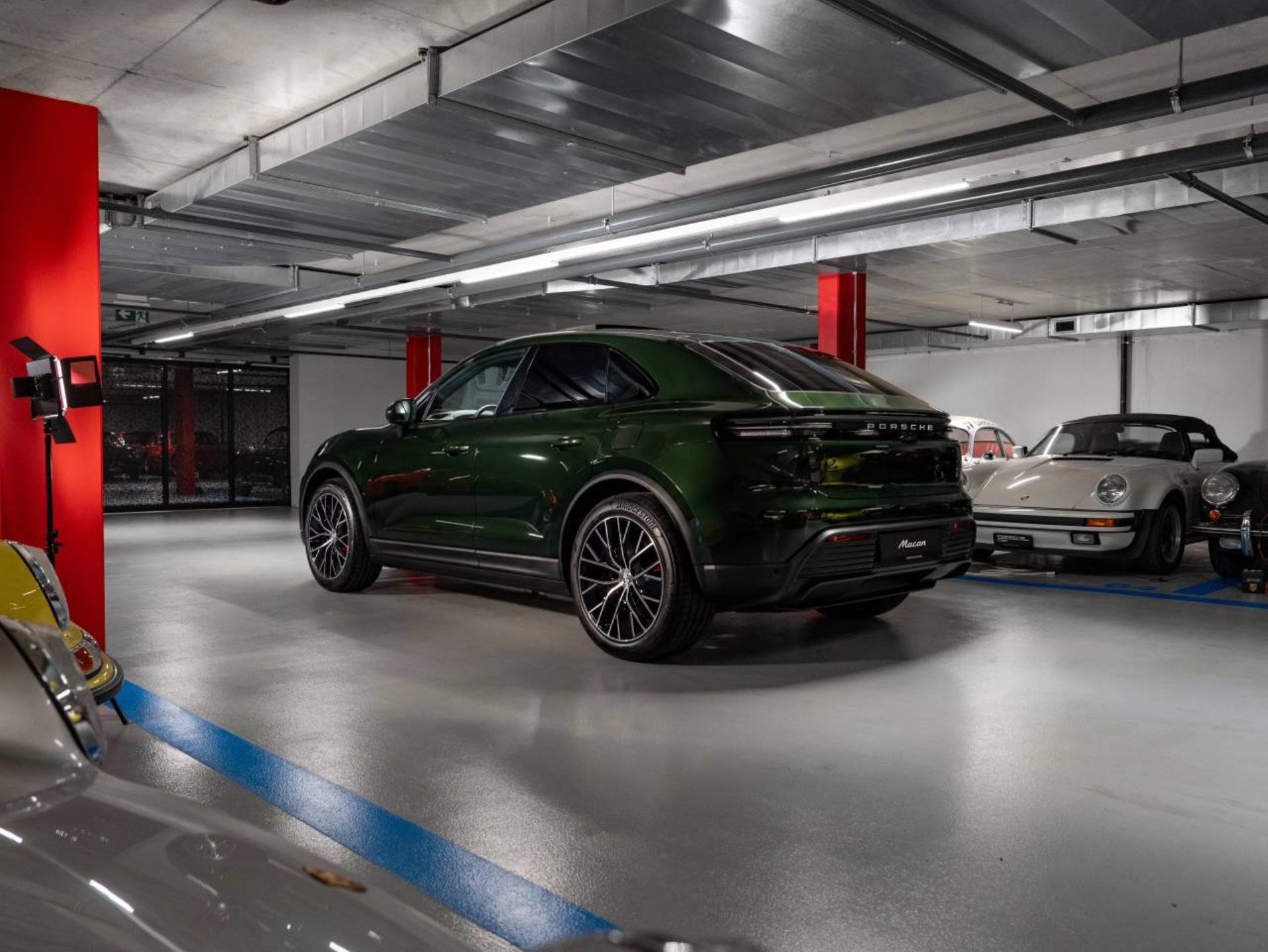 PORSCHE Macan 4S-image-1