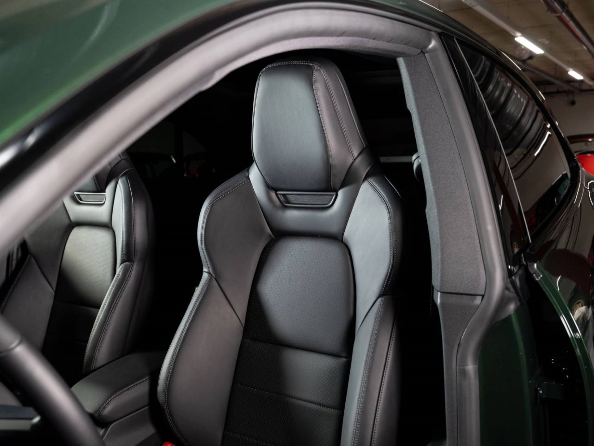 PORSCHE Macan 4S-image-13