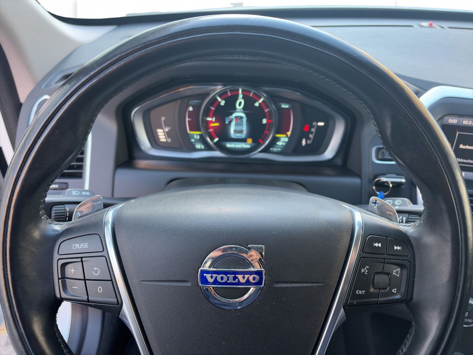 VOLVO XC60 2.4 D4 Summum AWD-image-10