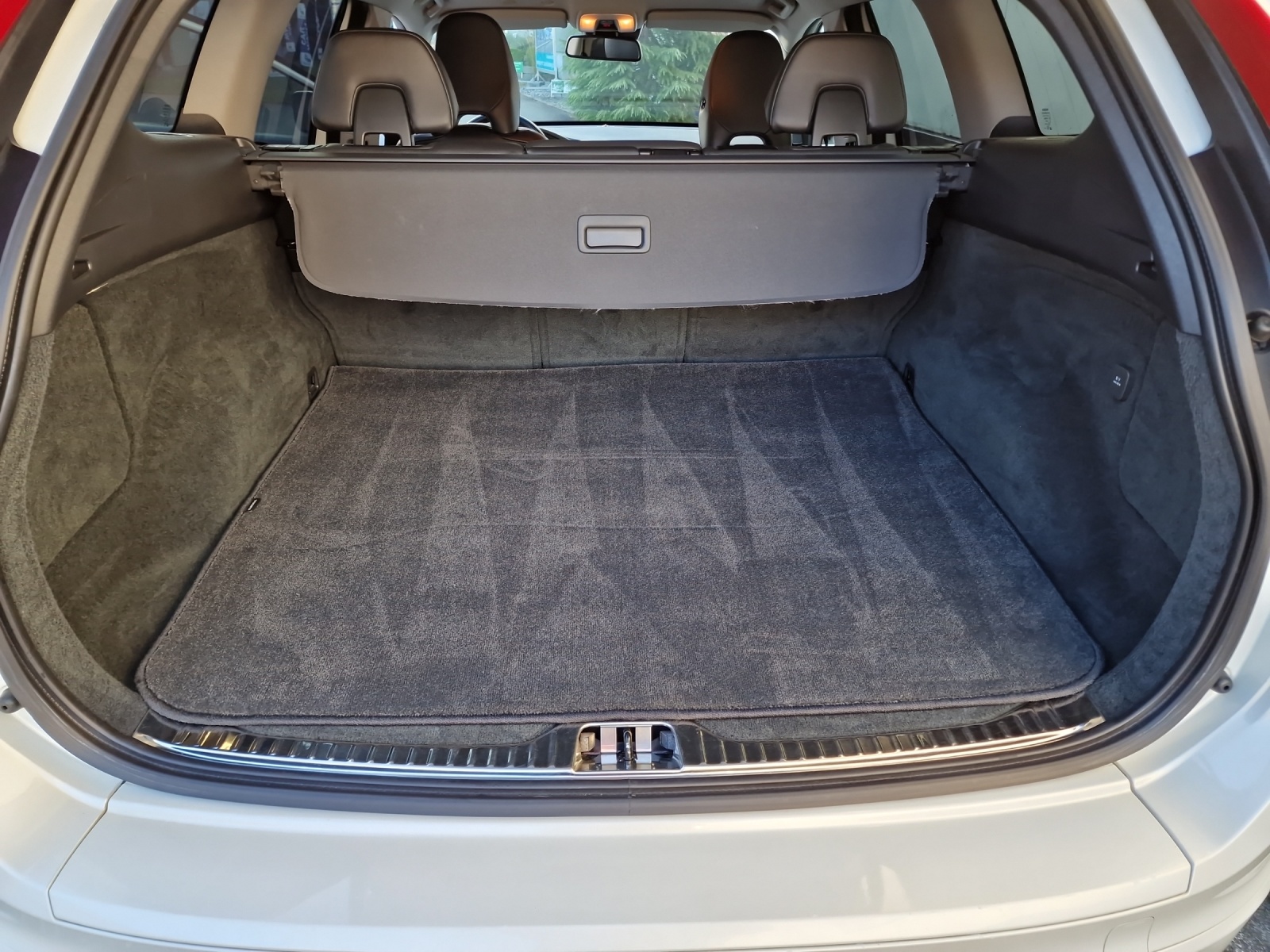 VOLVO XC60 2.4 D4 Summum AWD-image-10