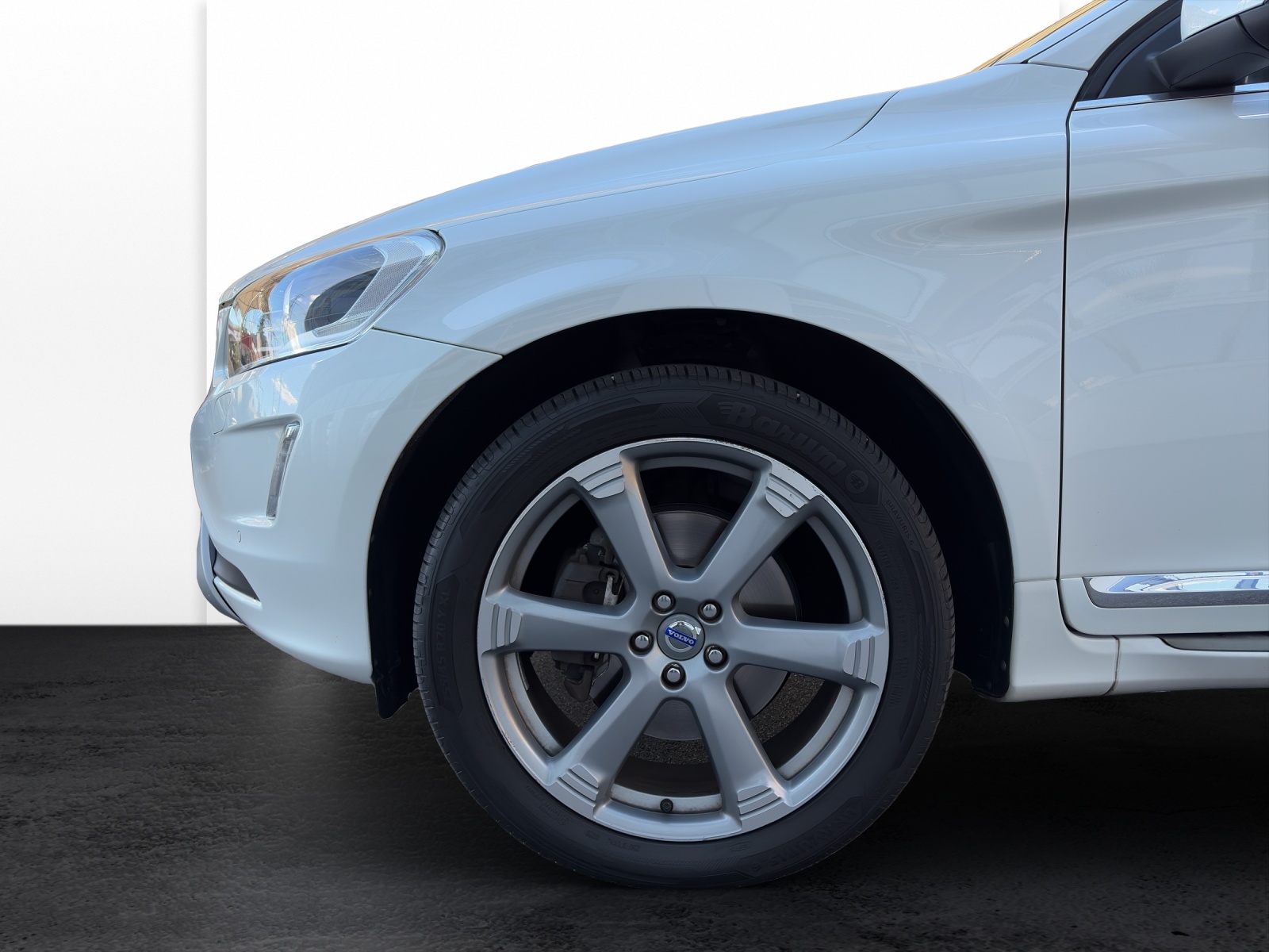 VOLVO XC60 2.4 D4 Summum AWD-image-19