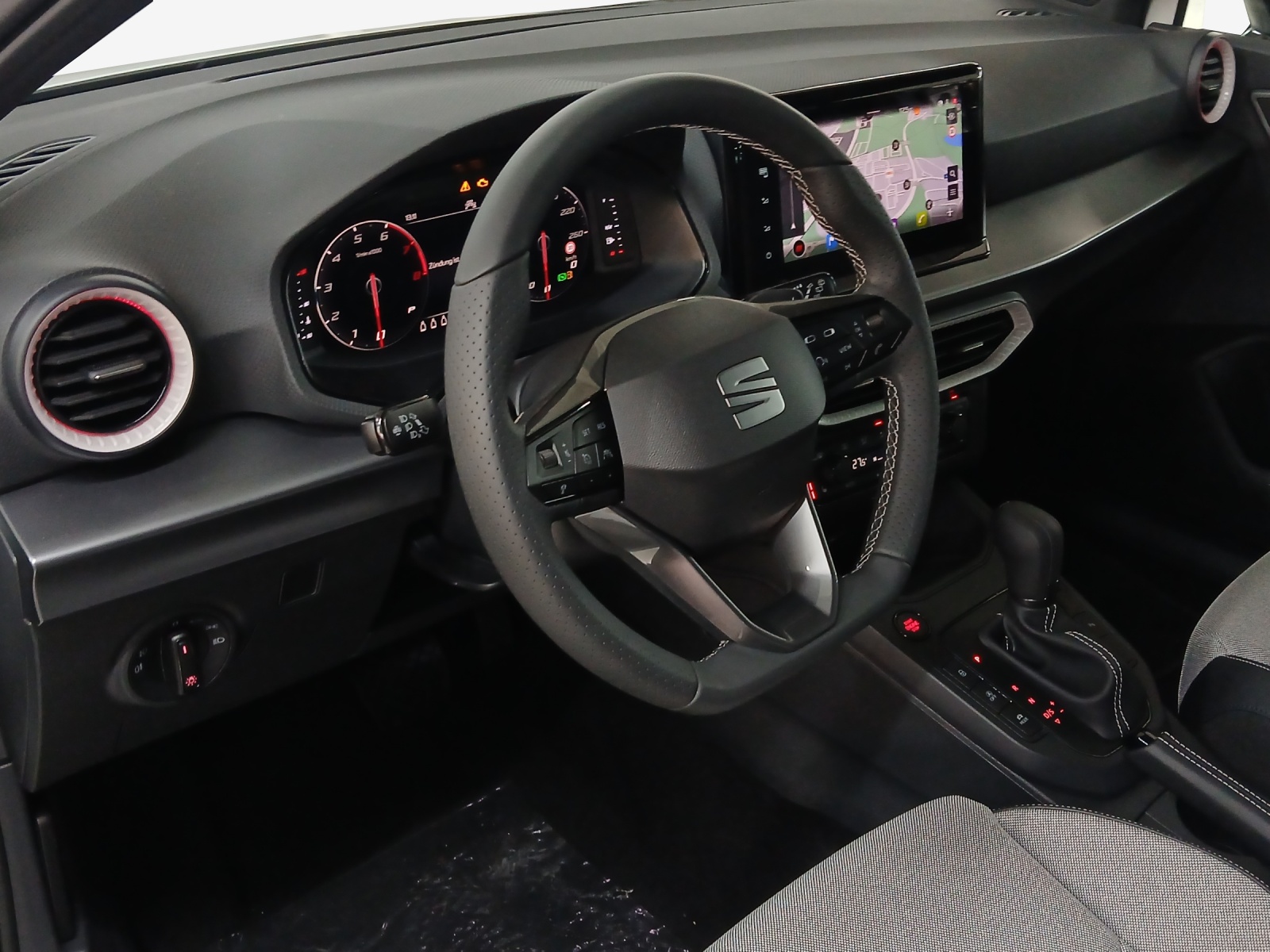 SEAT Ibiza 1.0 EcoTSI FR DSG-image-14
