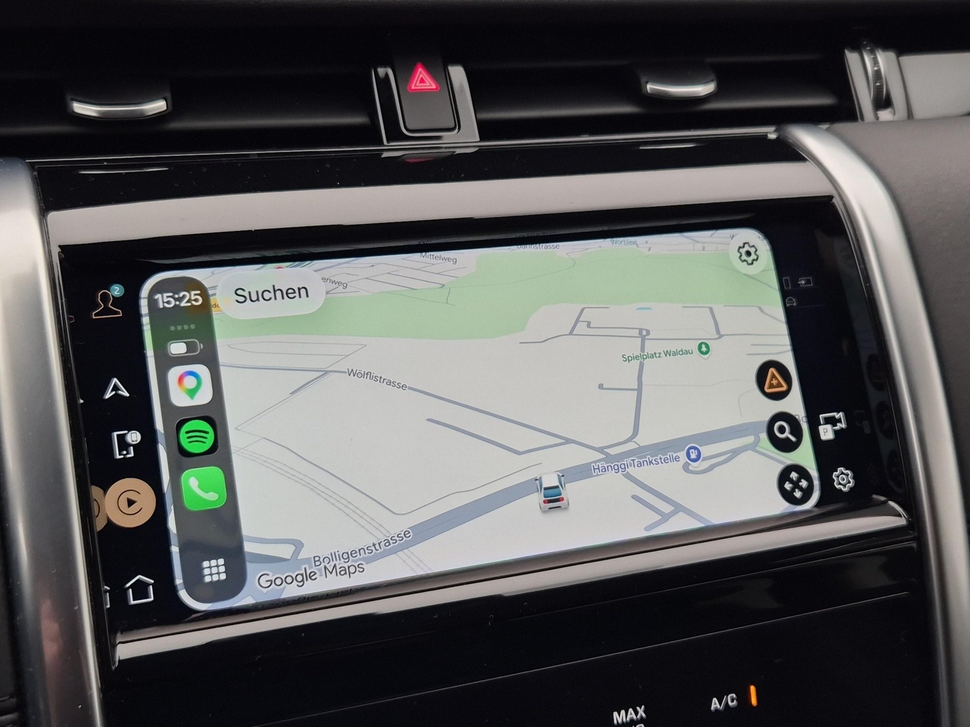 LAND ROVER Discovery Sport 2.0 SD4 200 SE-image-12