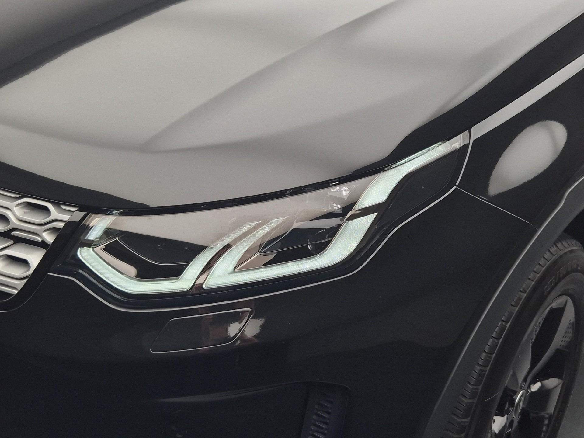 LAND ROVER Discovery Sport 2.0 SD4 200 SE-image-17