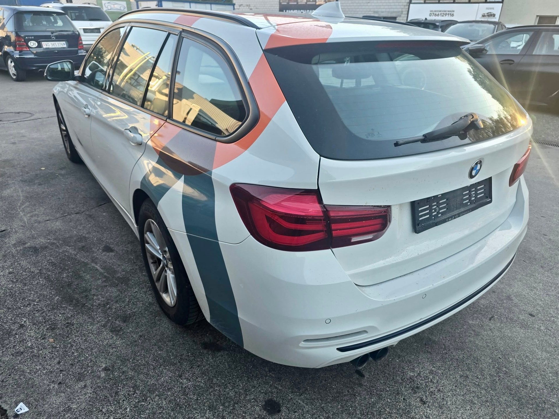 BMW 320d xDrive Touring Edition Sport Line Steptronic-image-3