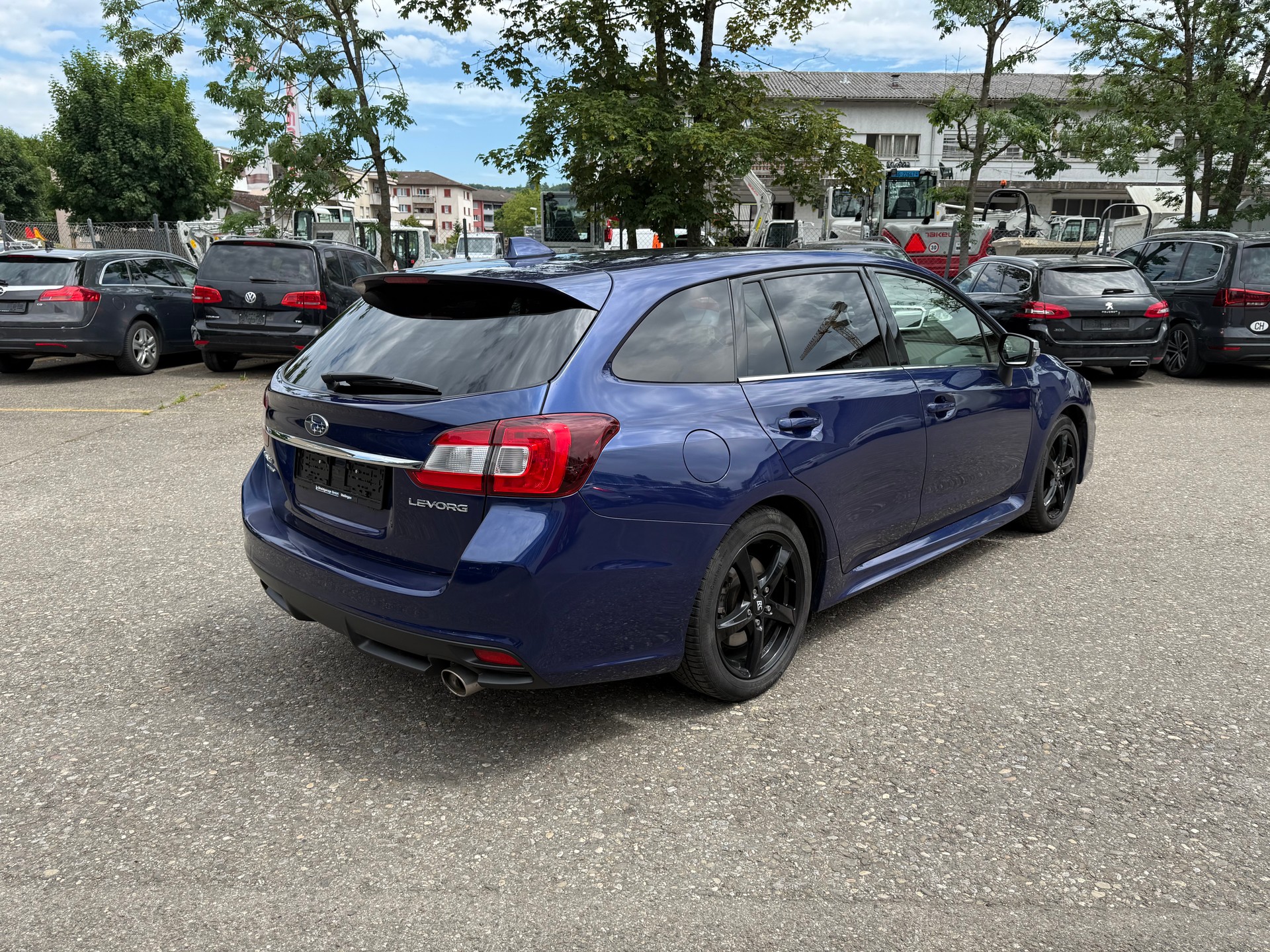 SUBARU Levorg 2.0i Advantage AWD Lineartronic-image-3