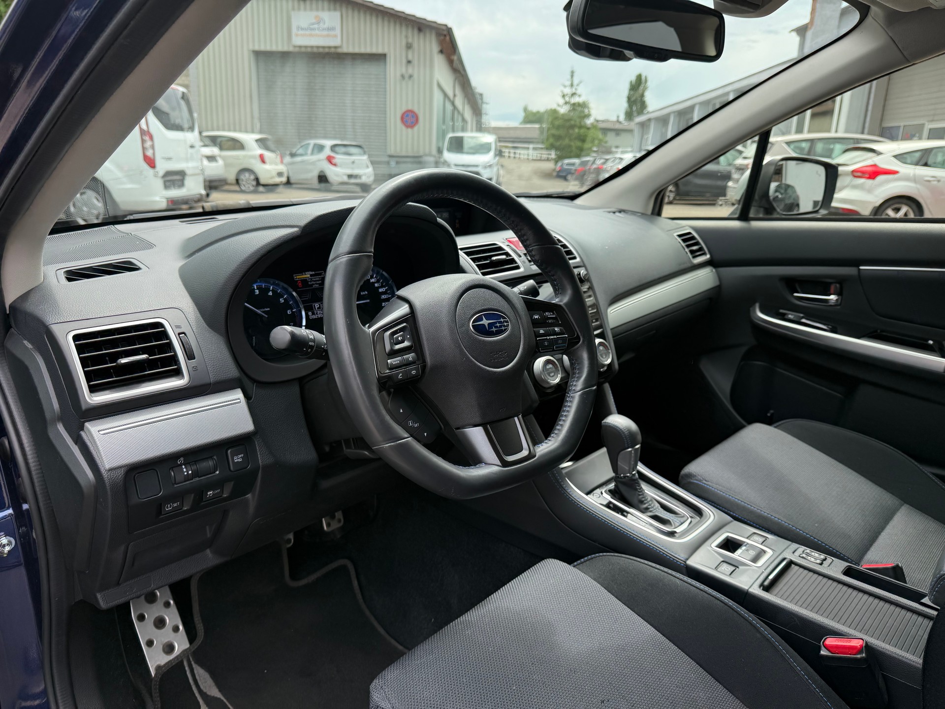 SUBARU Levorg 2.0i Advantage AWD Lineartronic-image-6