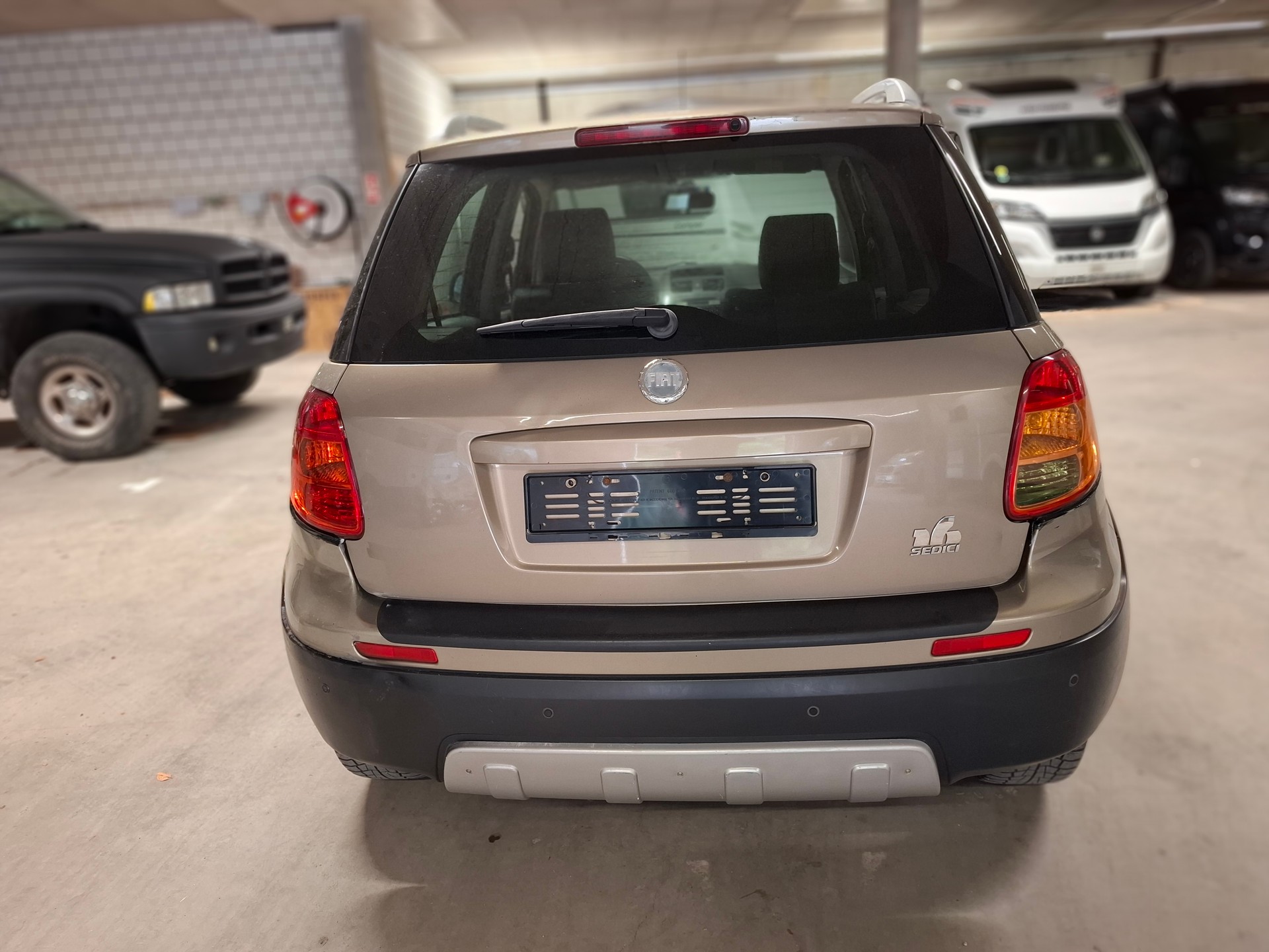 FIAT Sedici 1.6 4WD Dynamic-image-2