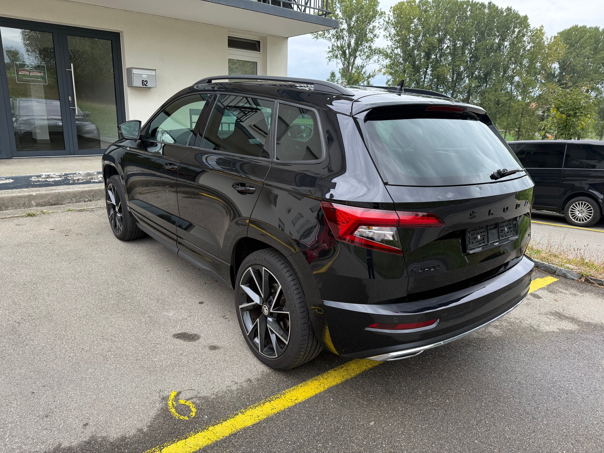 SKODA Karoq 2.0 TDI CR SportLine 4x4 DSG-image-2