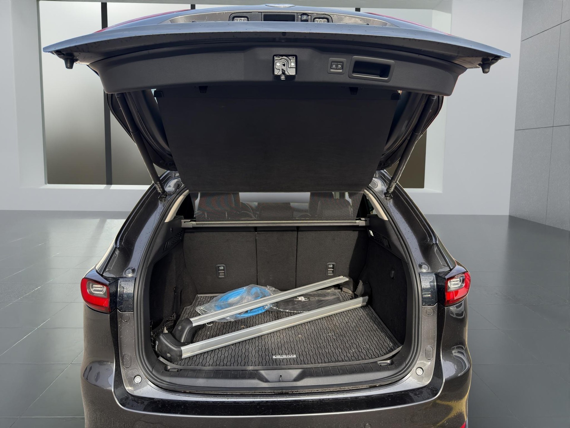 MAZDA CX-60 2.5 PHEV Homura-image-17