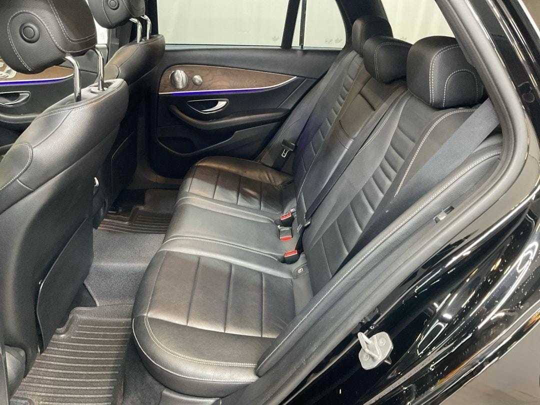 MERCEDES-BENZ E 220 d Exclusive 4Matic 9G-Tronic-image-5