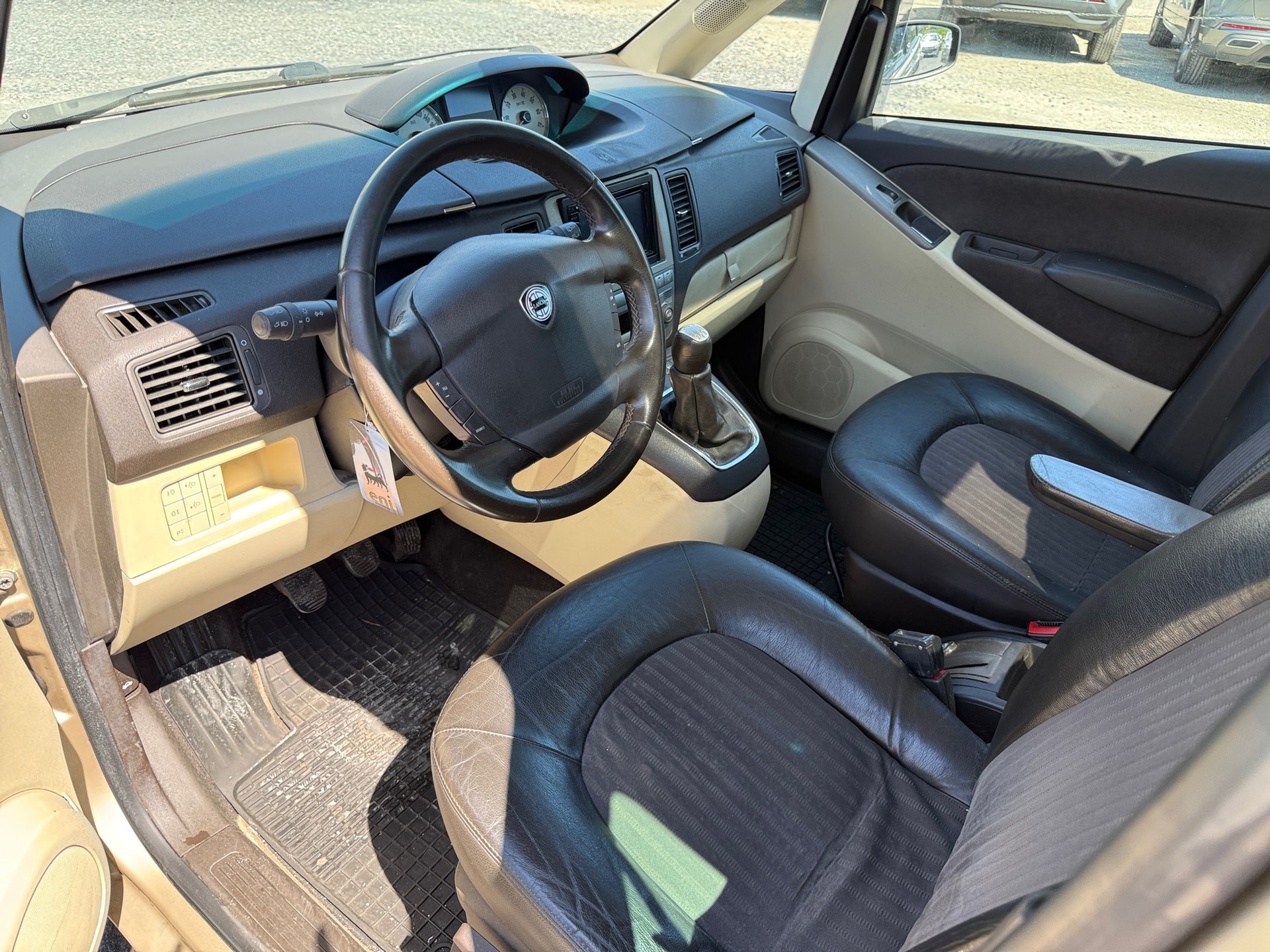 LANCIA Musa 1.9 JTD Oro-image-8