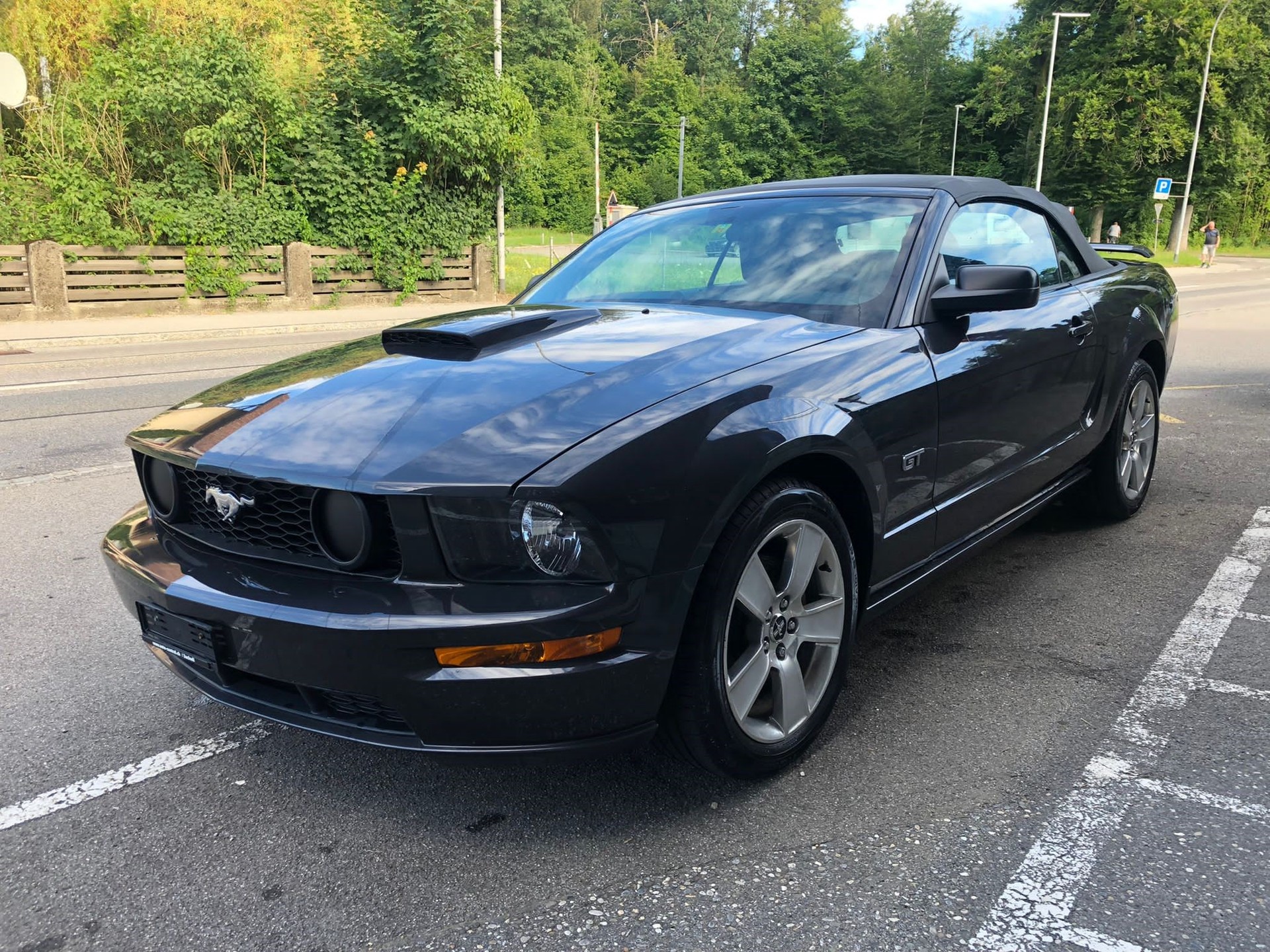 FORD MUSTANG GT-image-1