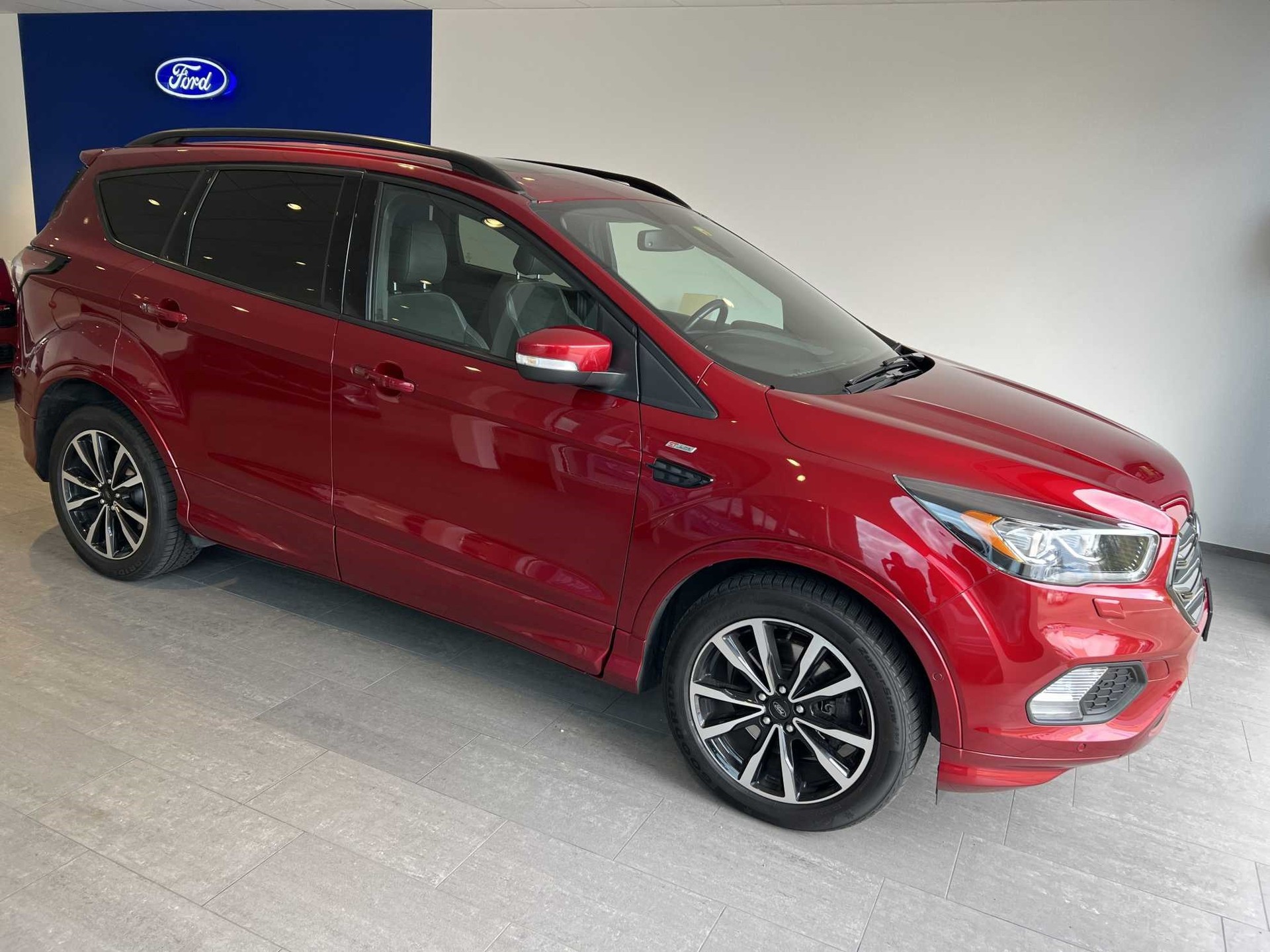 FORD Kuga 2.0 TDCi 150 ST-Line FPS-image-2