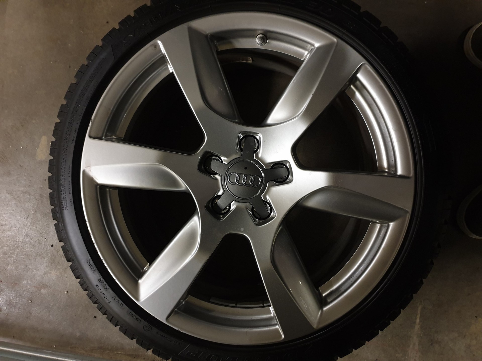 AUDI R8 Coupé 4.2-image-16