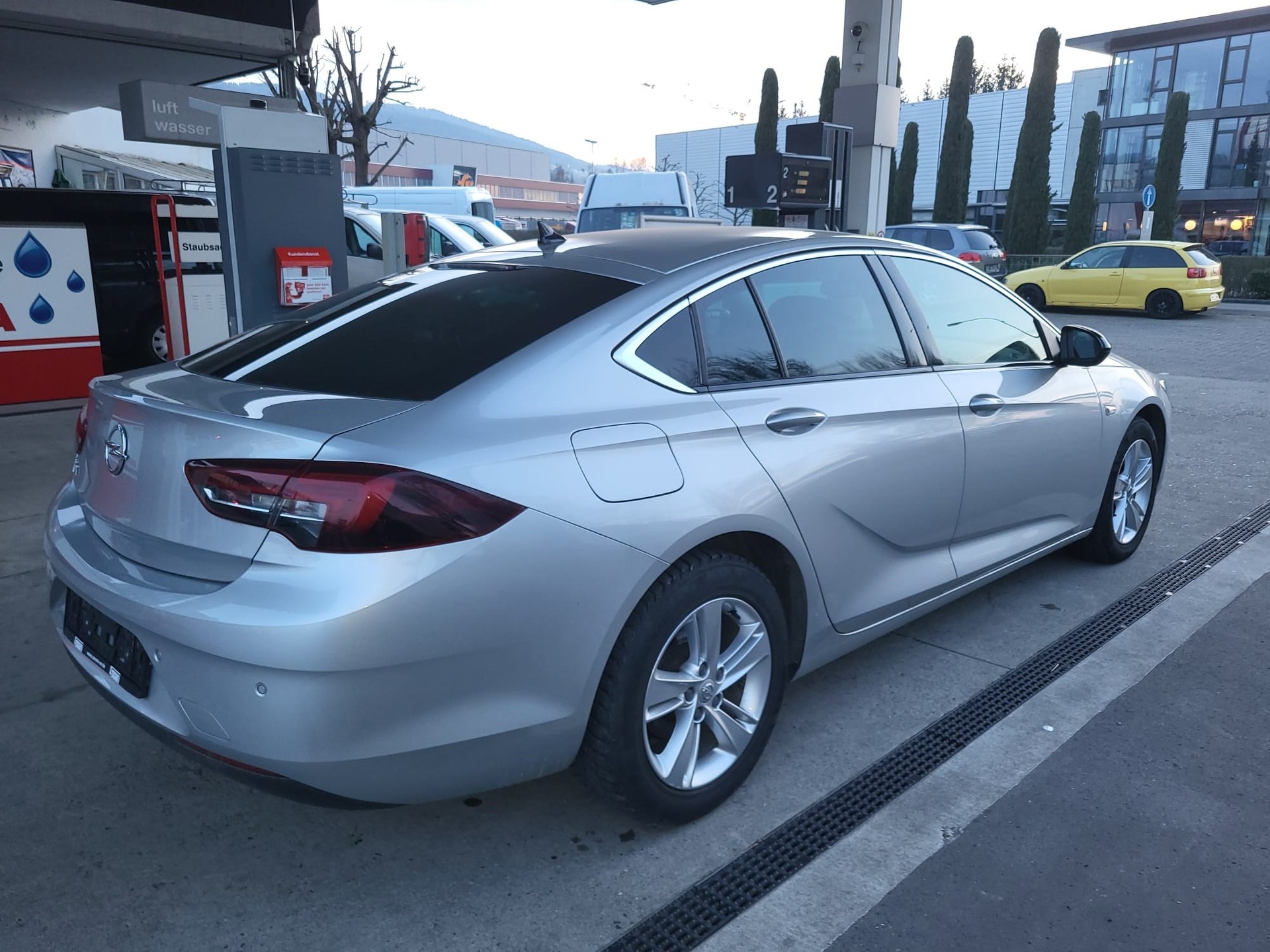 OPEL Insignia 1.5 CDTI Grand Sports Automatic-image-3