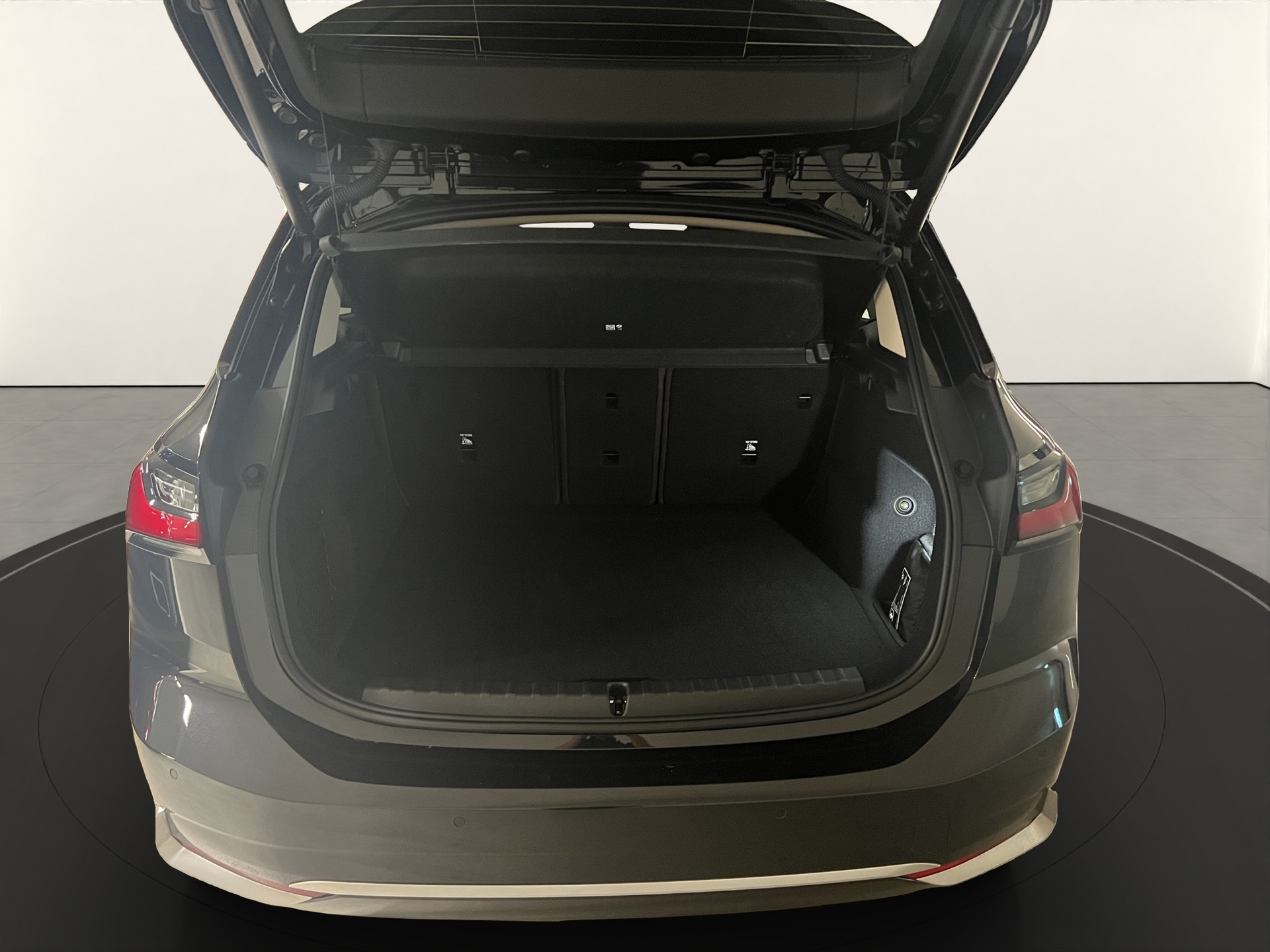 BMW 223i Act. T. xDr. Luxury-image-19