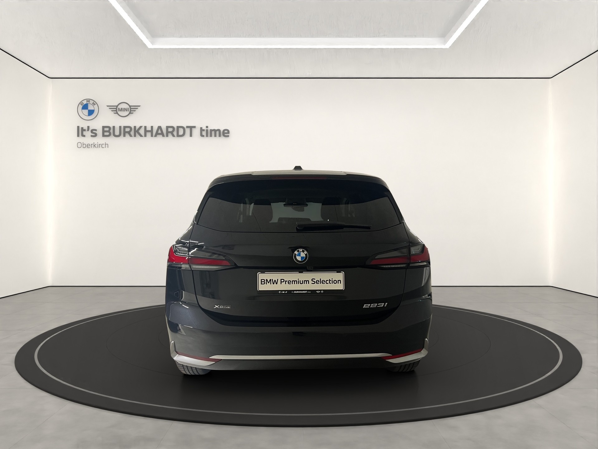 BMW 223i Act. T. xDr. Luxury-image-3