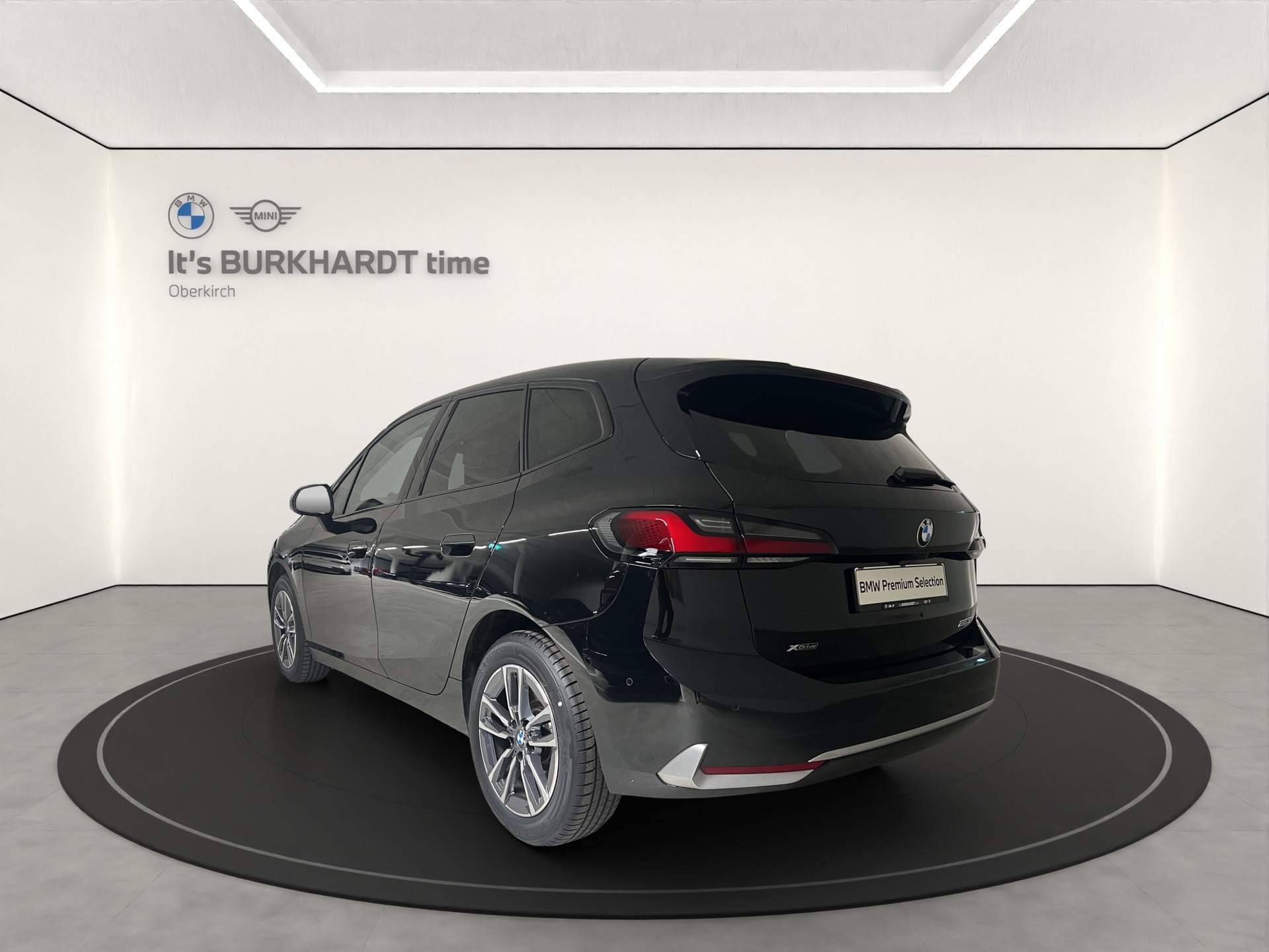 BMW 223i Act. T. xDr. Luxury-image-2