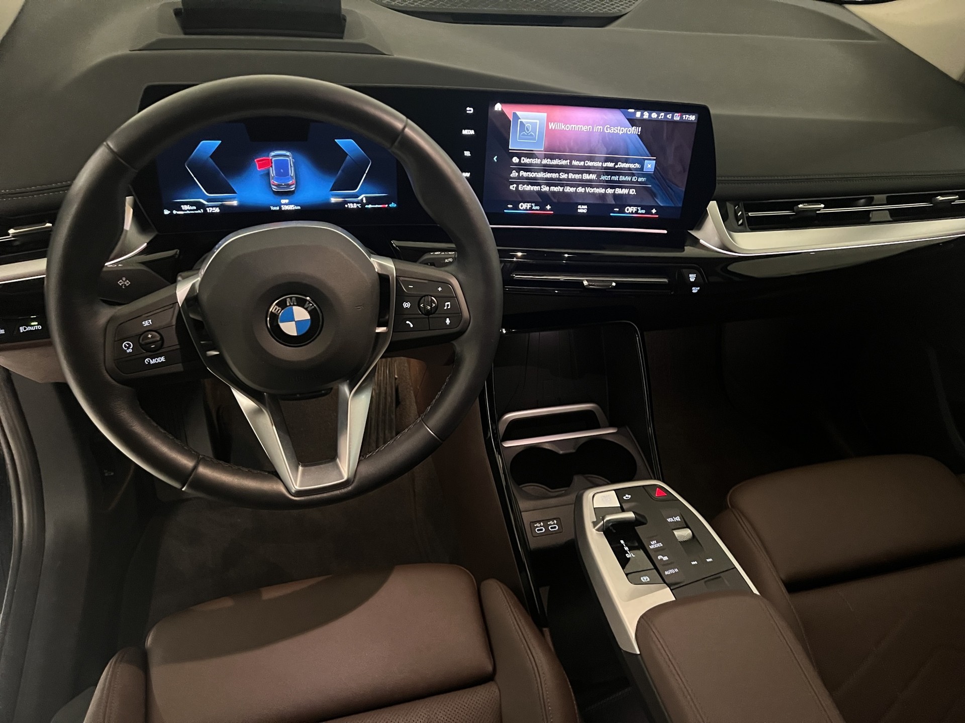 BMW 223i Act. T. xDr. Luxury-image-12