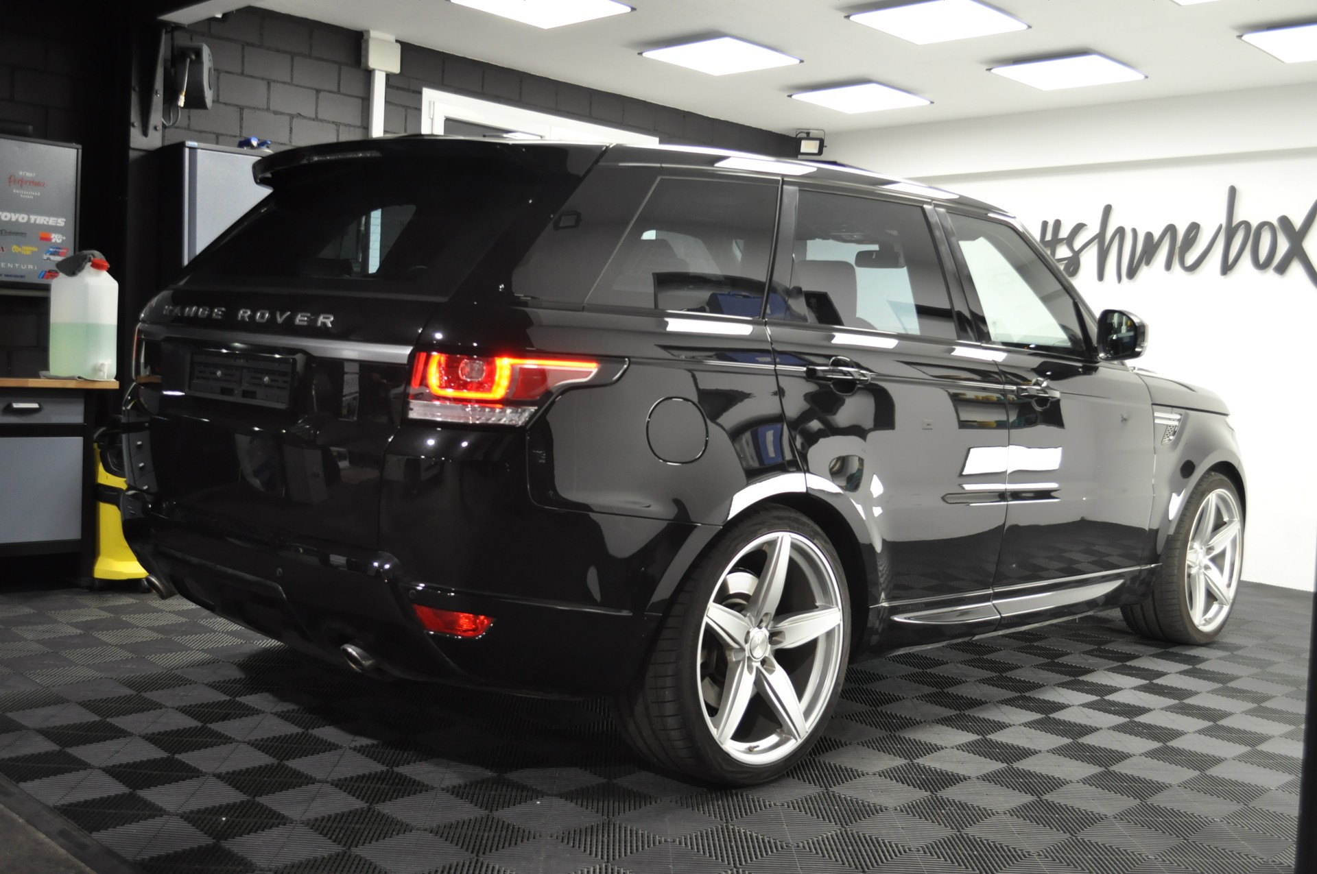 LAND ROVER Range Rover Sport 3.0 SDV6 HSE Automatic-image-5