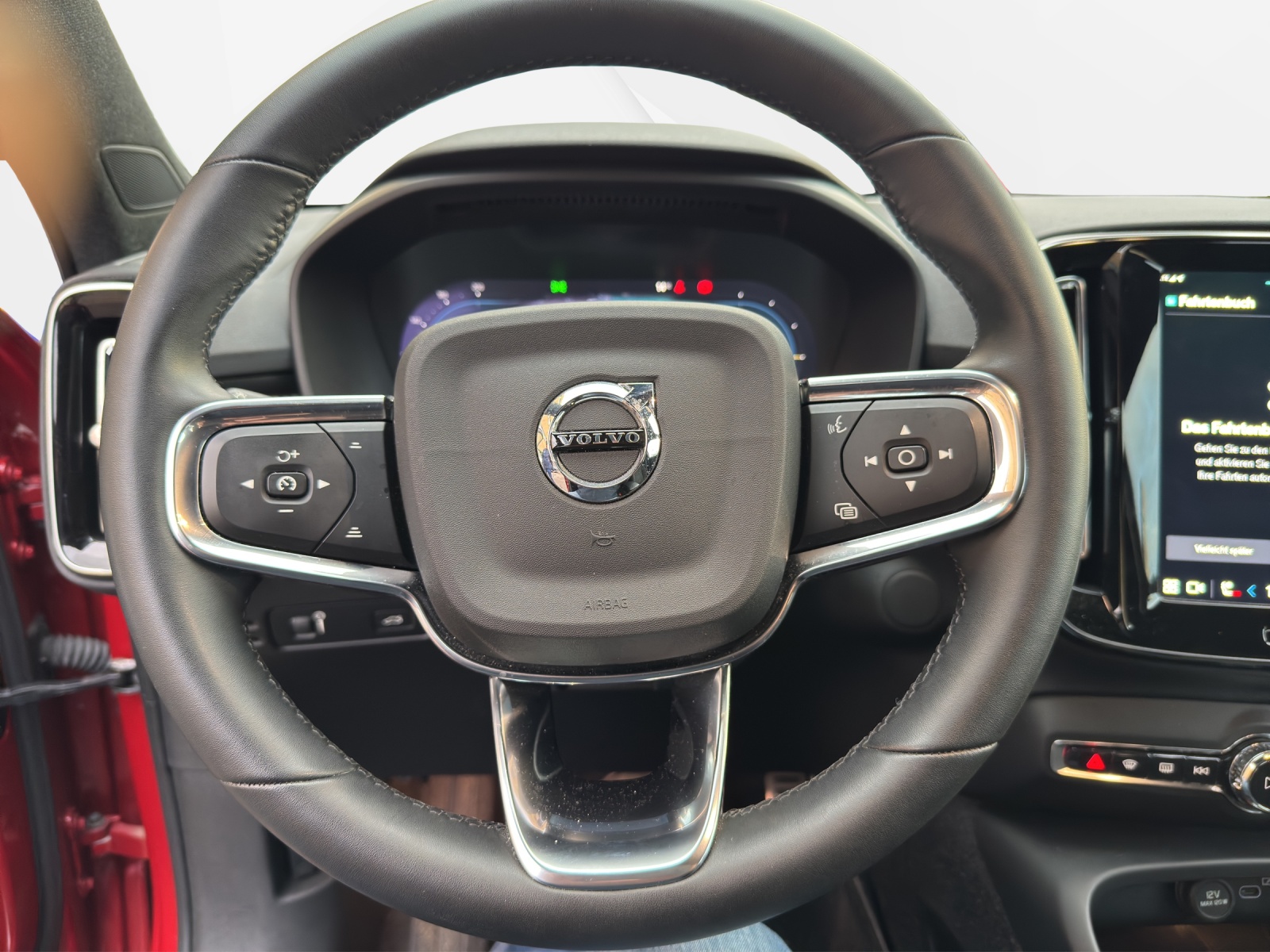 VOLVO XC40 Recharge P8 Twin AWD Pure Electric Plus-image-14