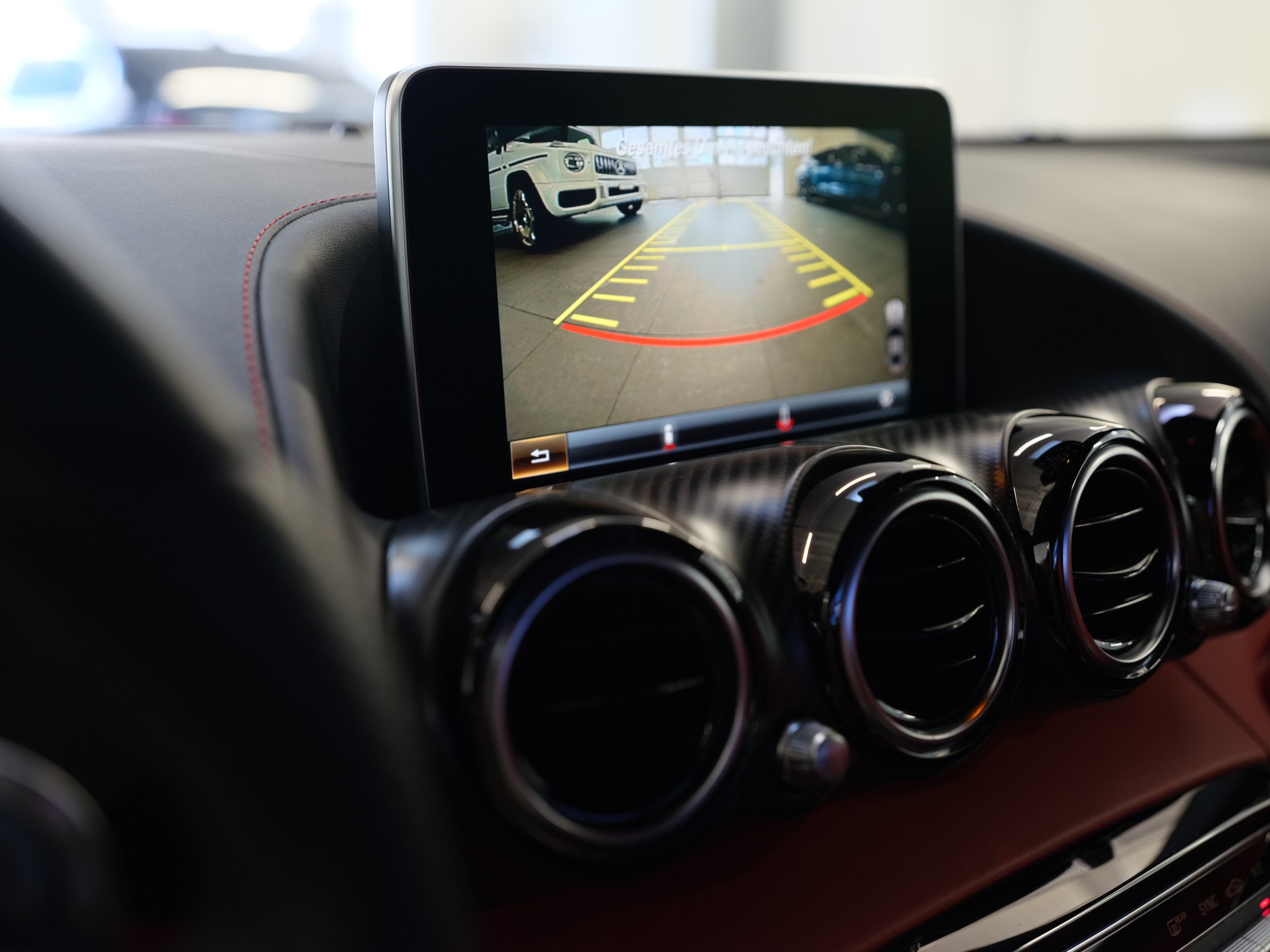MERCEDES-BENZ AMG GT S Speedshift DCT-image-18